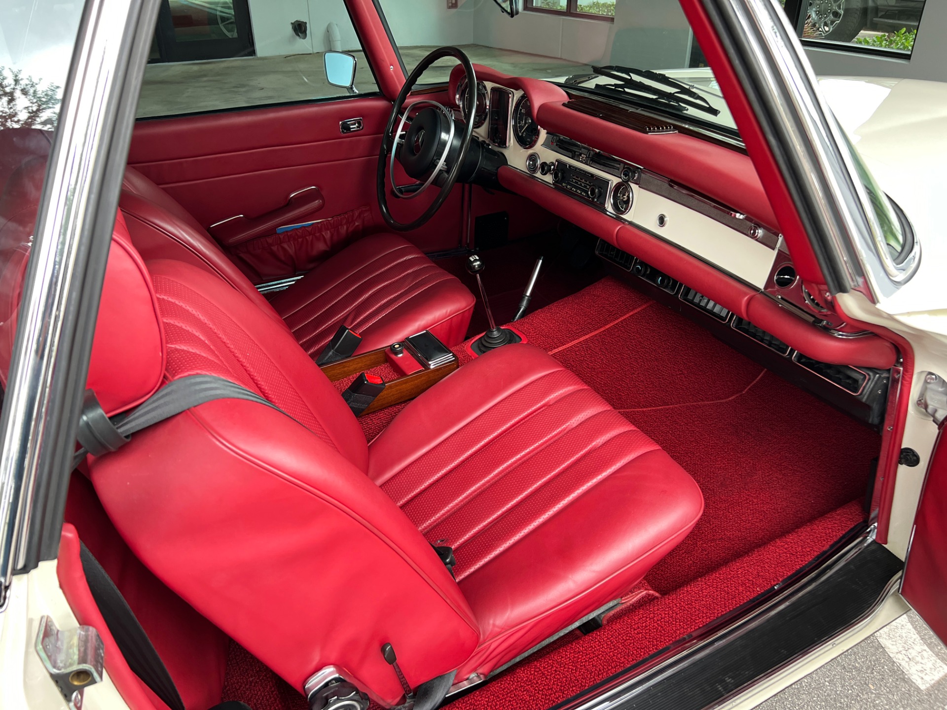 Used-1971-Mercedes-Benz-280SL
