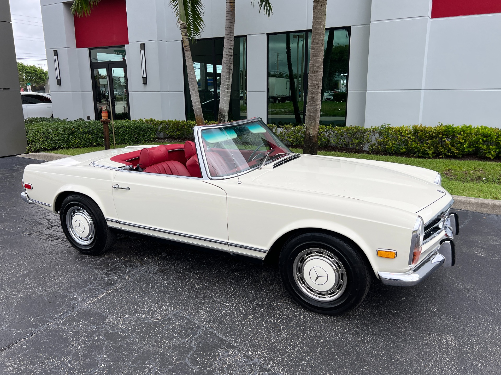 Used-1971-Mercedes-Benz-280SL