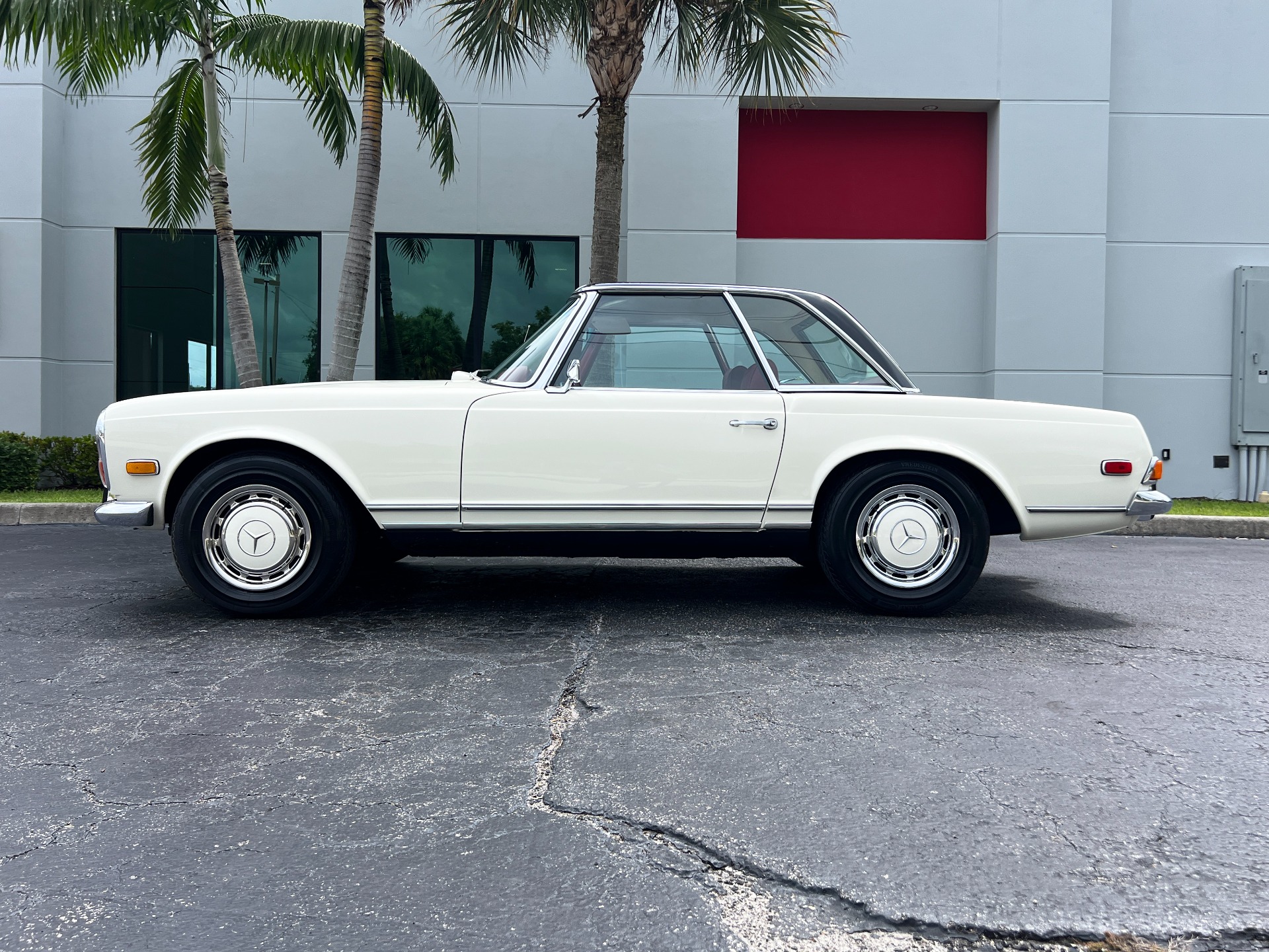 Used-1971-Mercedes-Benz-280SL