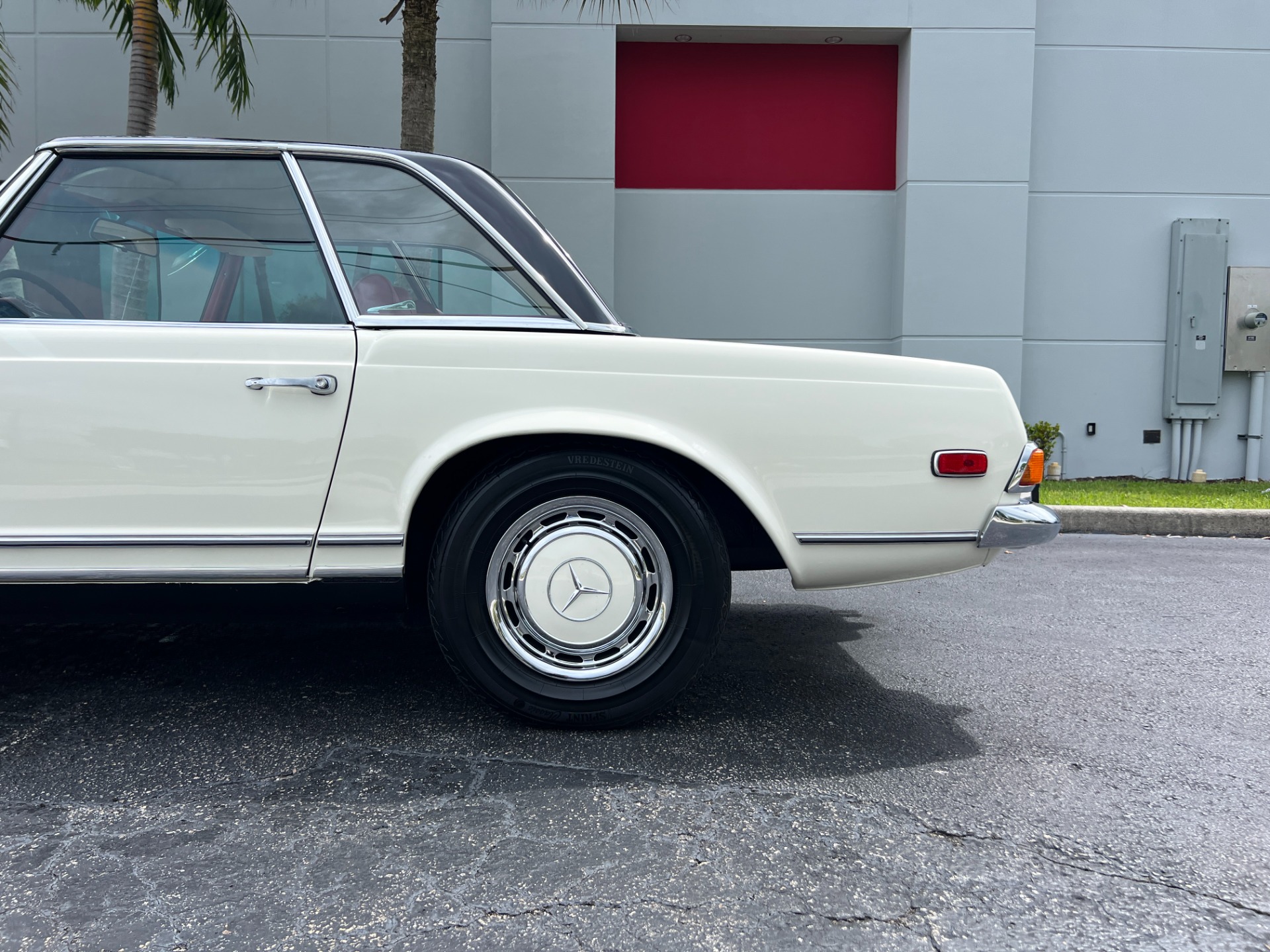 Used-1971-Mercedes-Benz-280SL