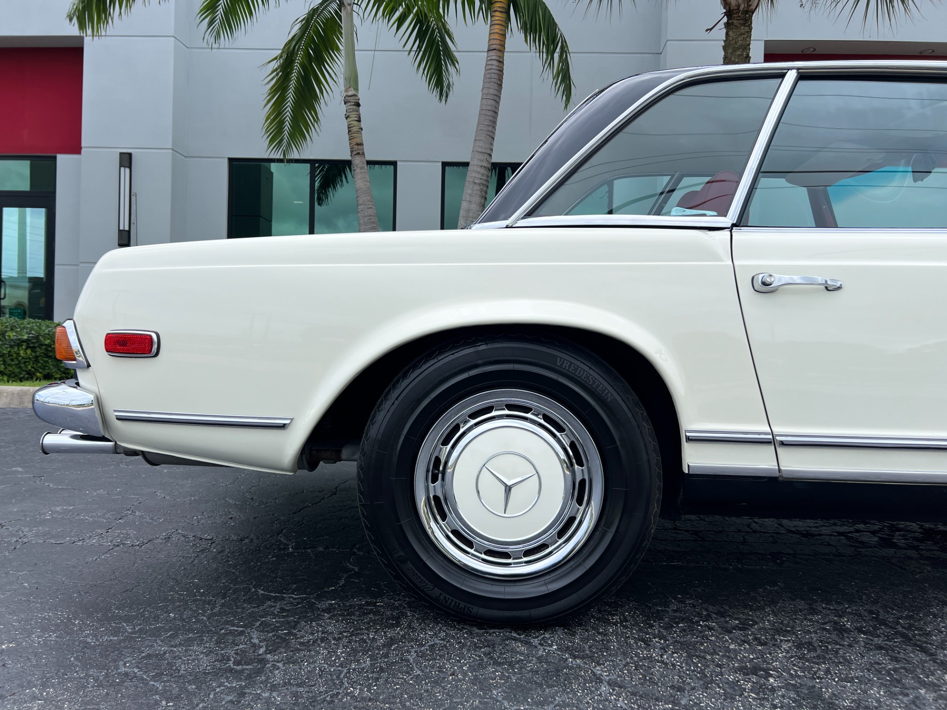 Used-1971-Mercedes-Benz-280SL