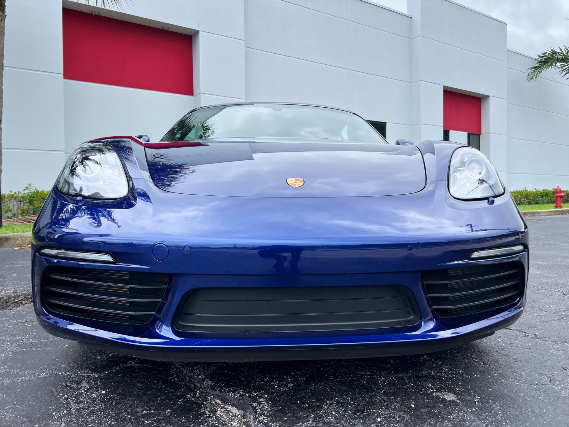 Used-2023-Porsche-718-Cayman-S