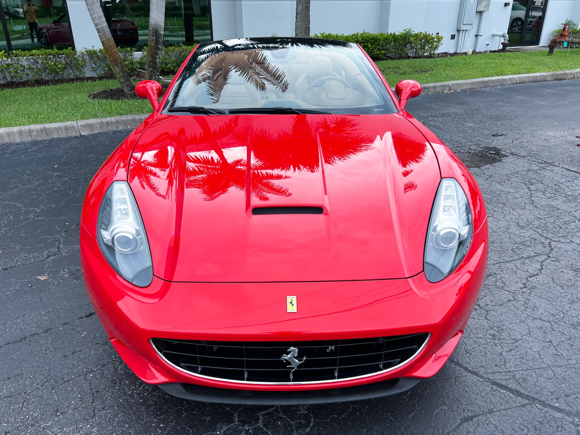 Used-2014-Ferrari-California