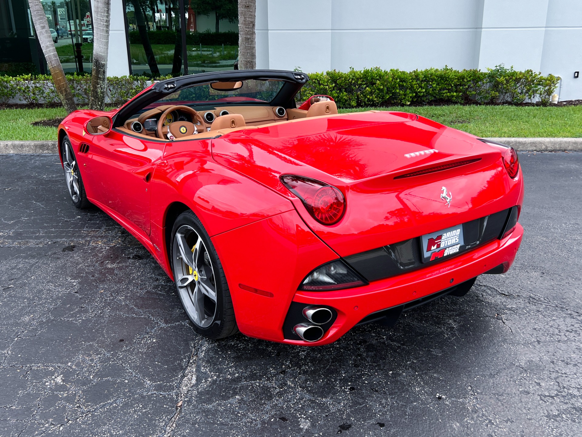 Used-2014-Ferrari-California