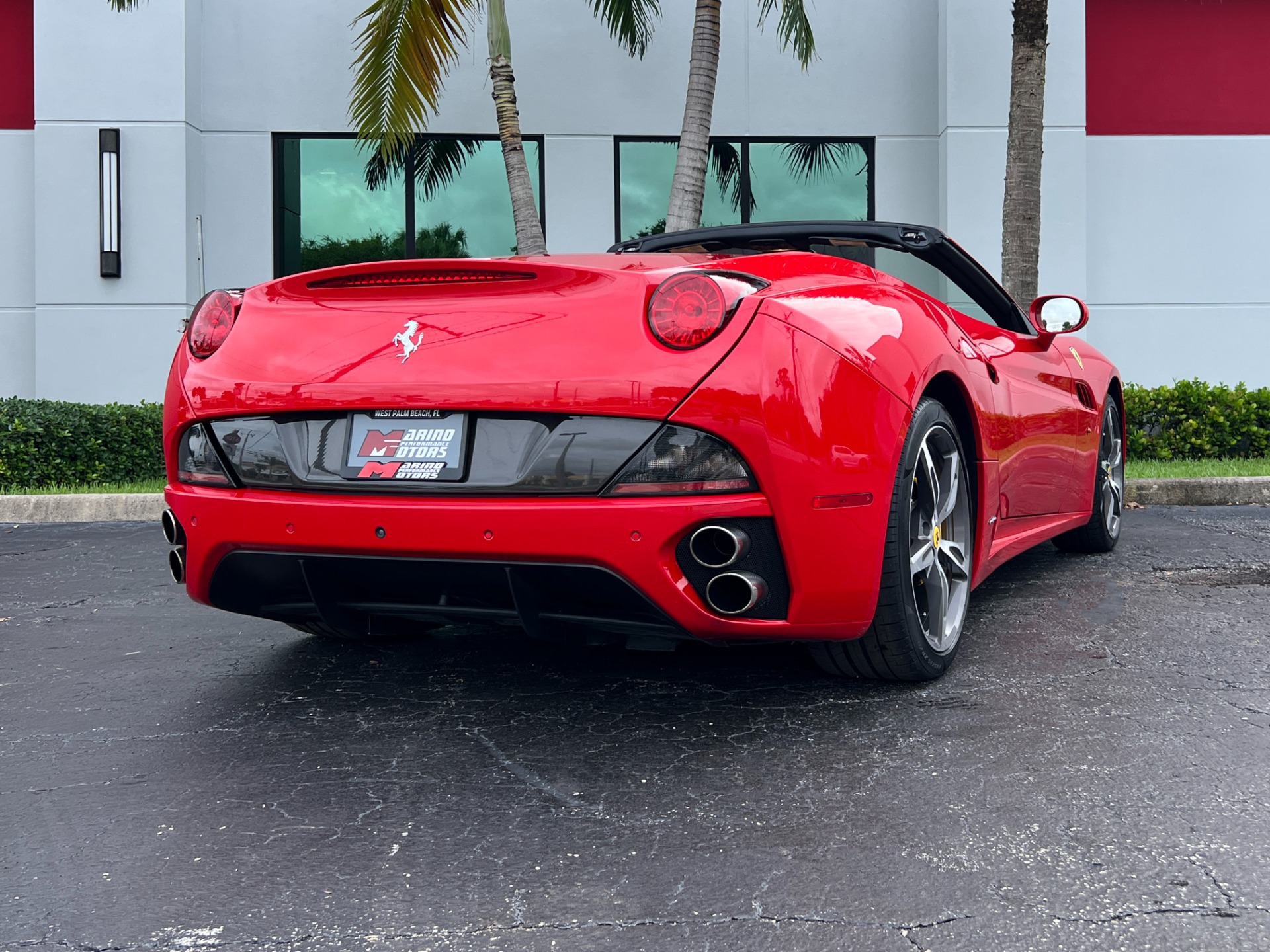 Used-2014-Ferrari-California