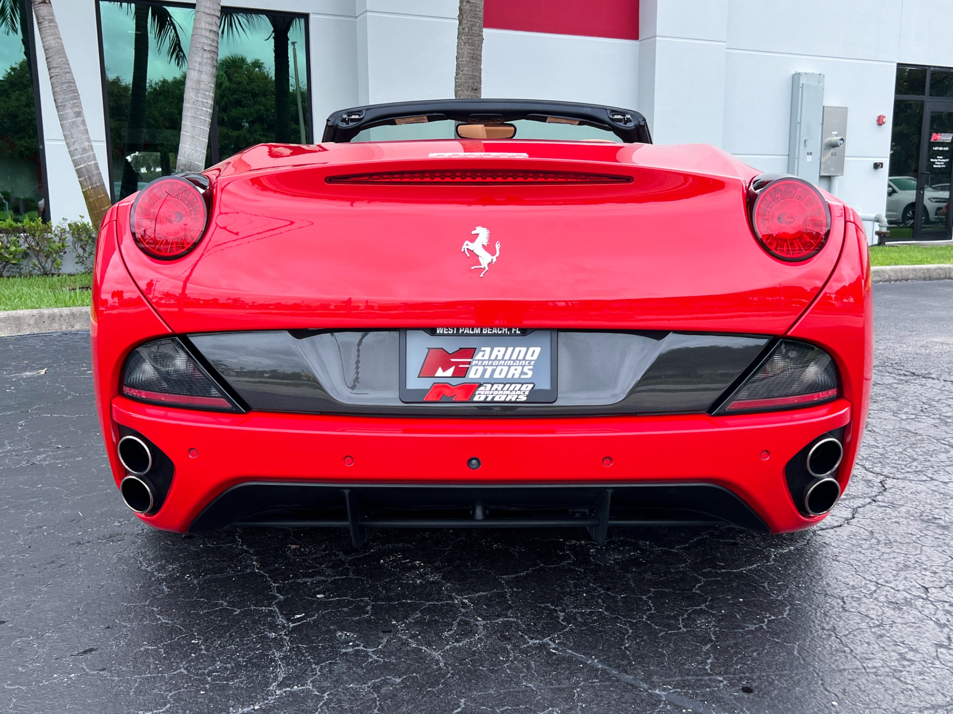 Used-2014-Ferrari-California
