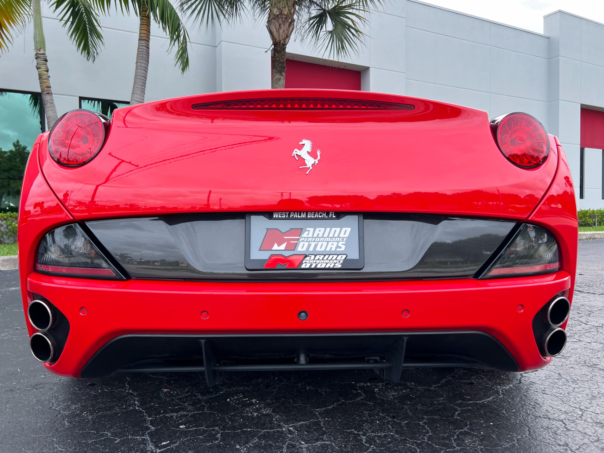 Used-2014-Ferrari-California