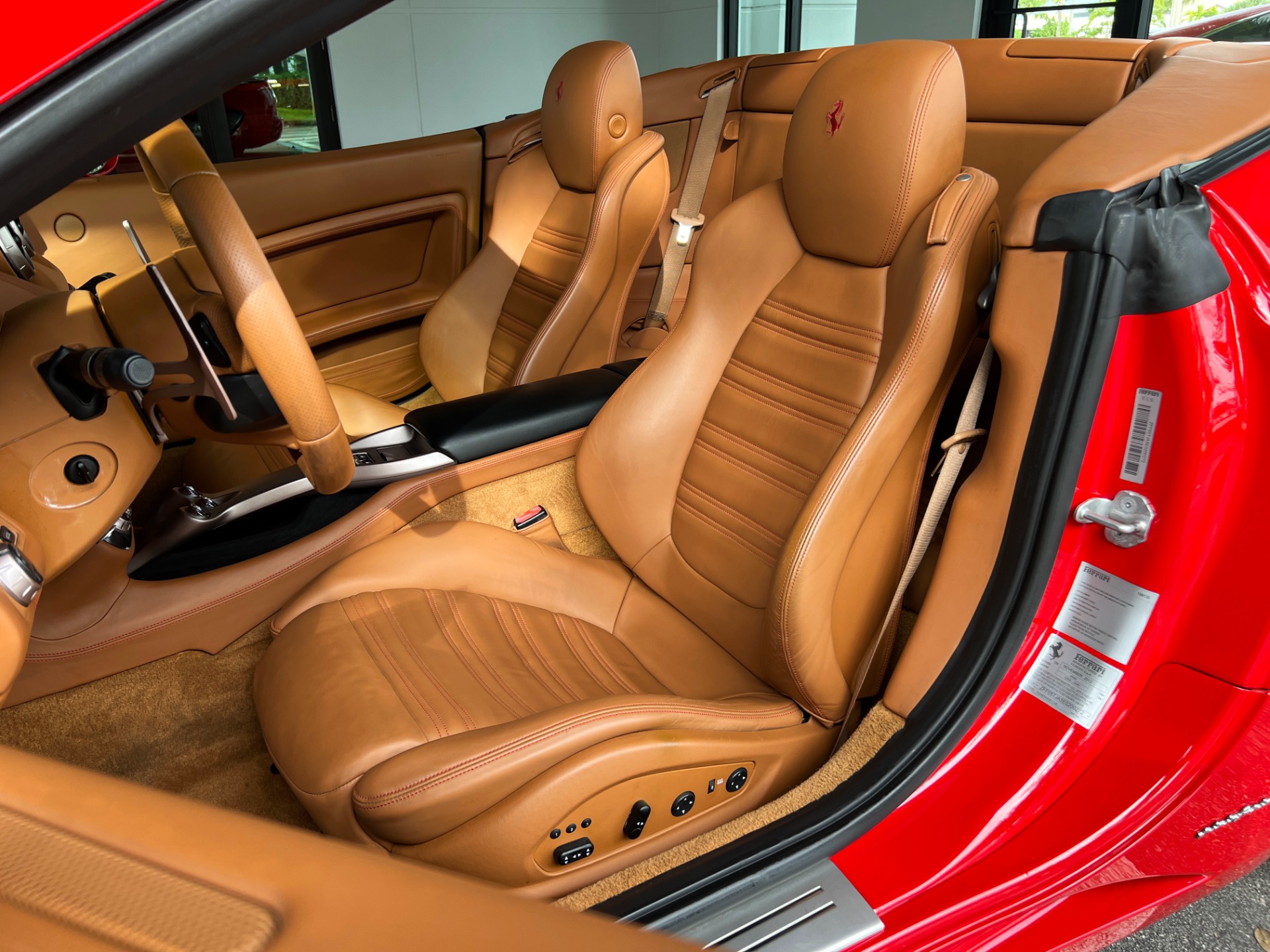 Used-2014-Ferrari-California