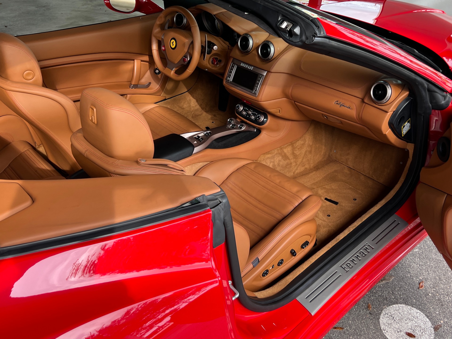Used-2014-Ferrari-California