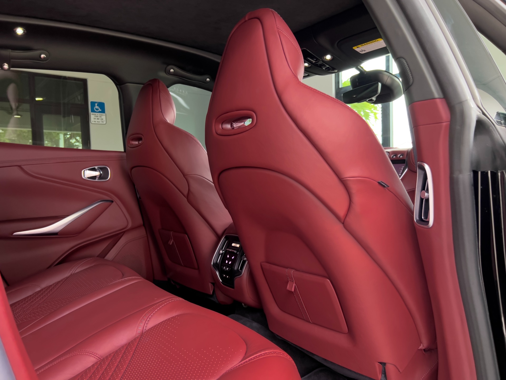 Used-2021-Aston-Martin-DBX