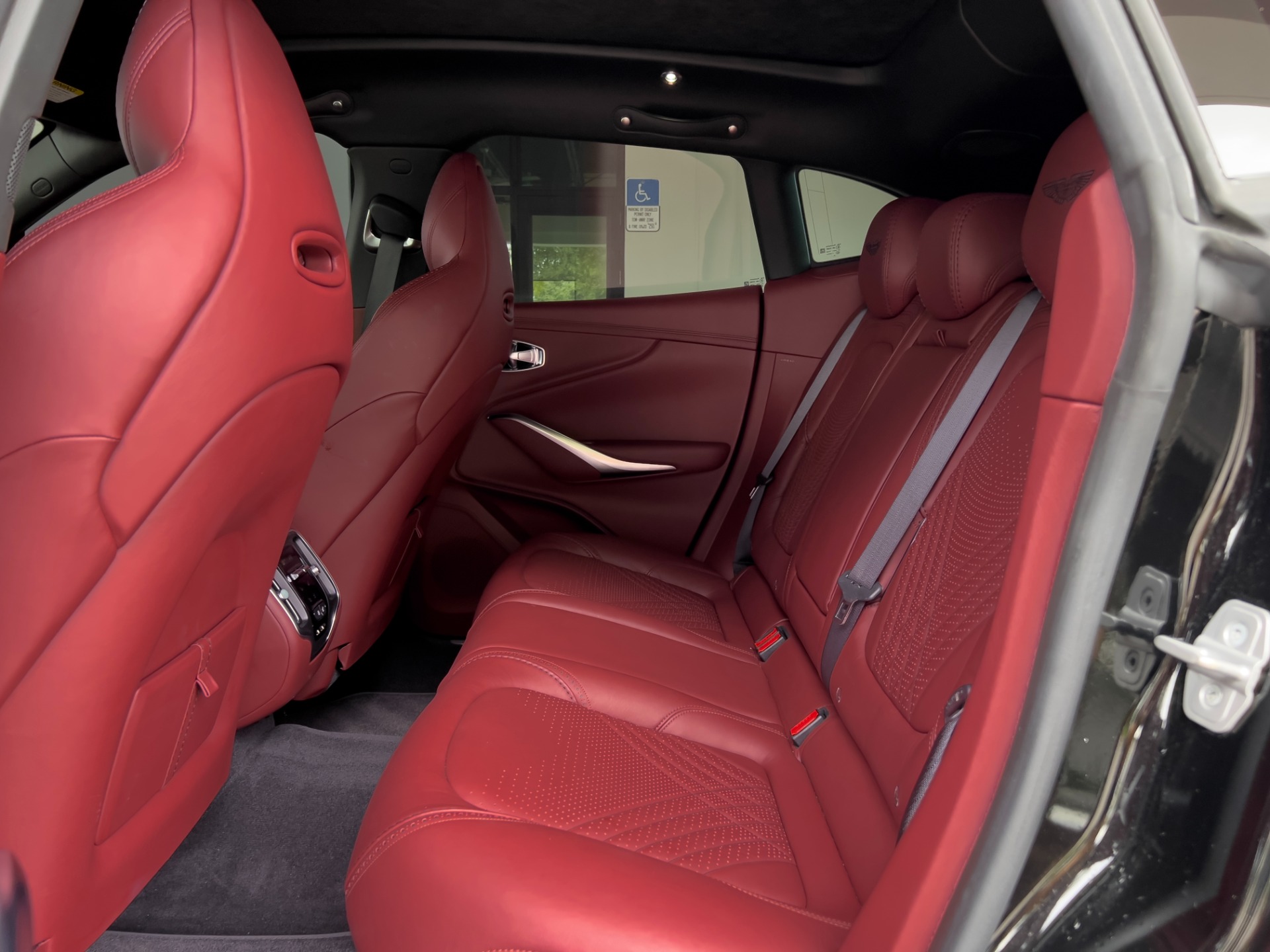 Used-2021-Aston-Martin-DBX