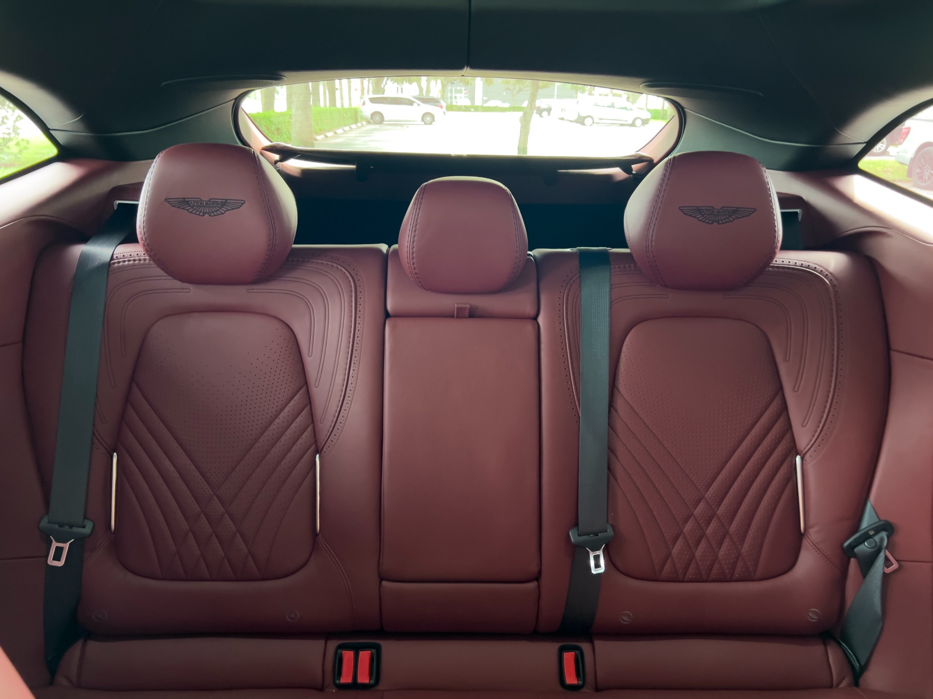 Used-2021-Aston-Martin-DBX