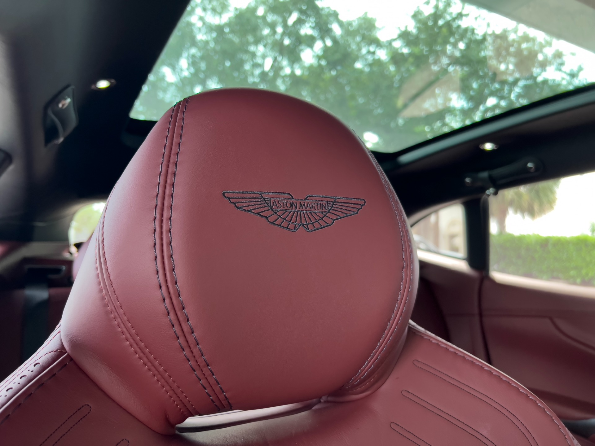 Used-2021-Aston-Martin-DBX
