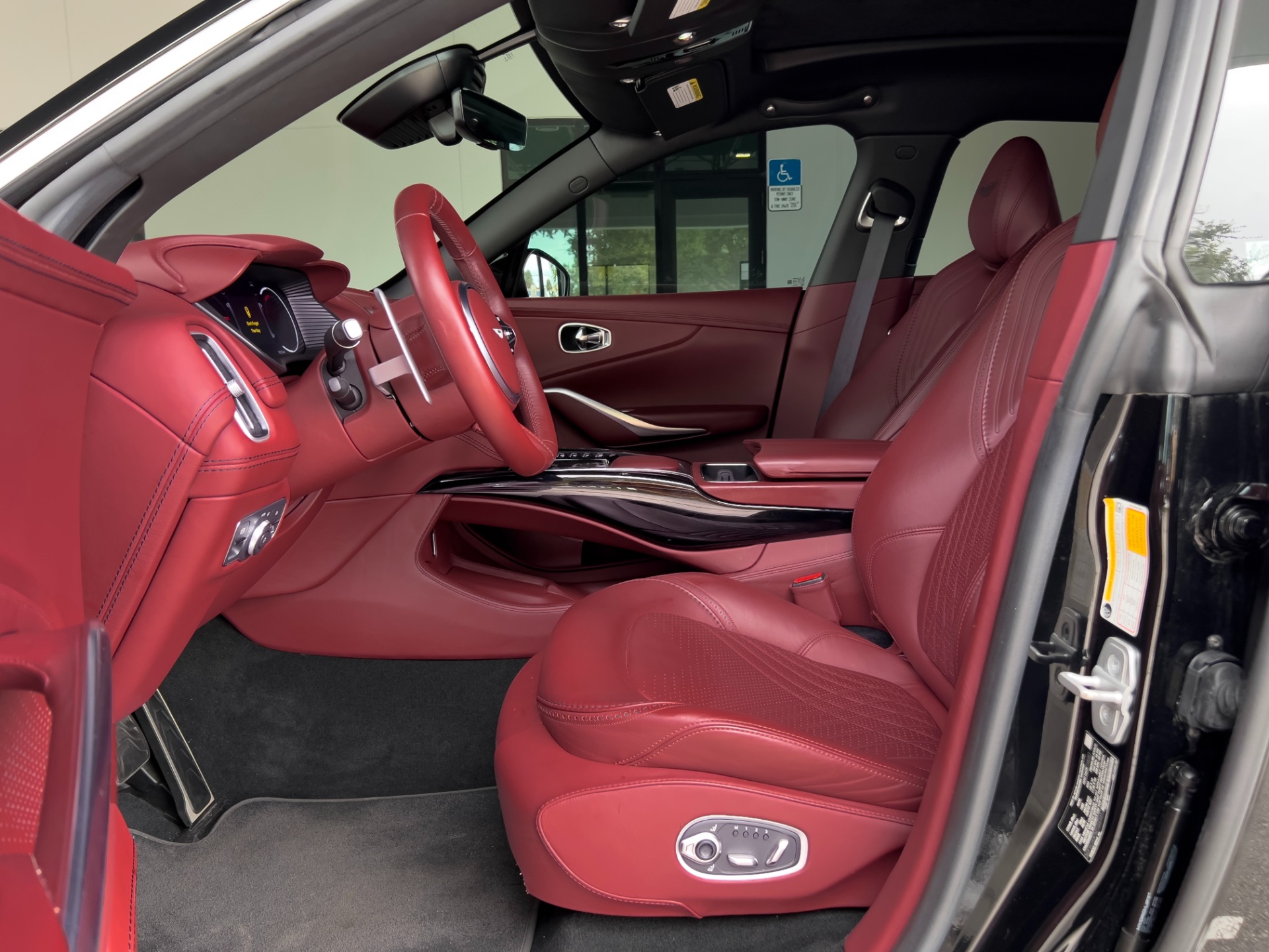 Used-2021-Aston-Martin-DBX