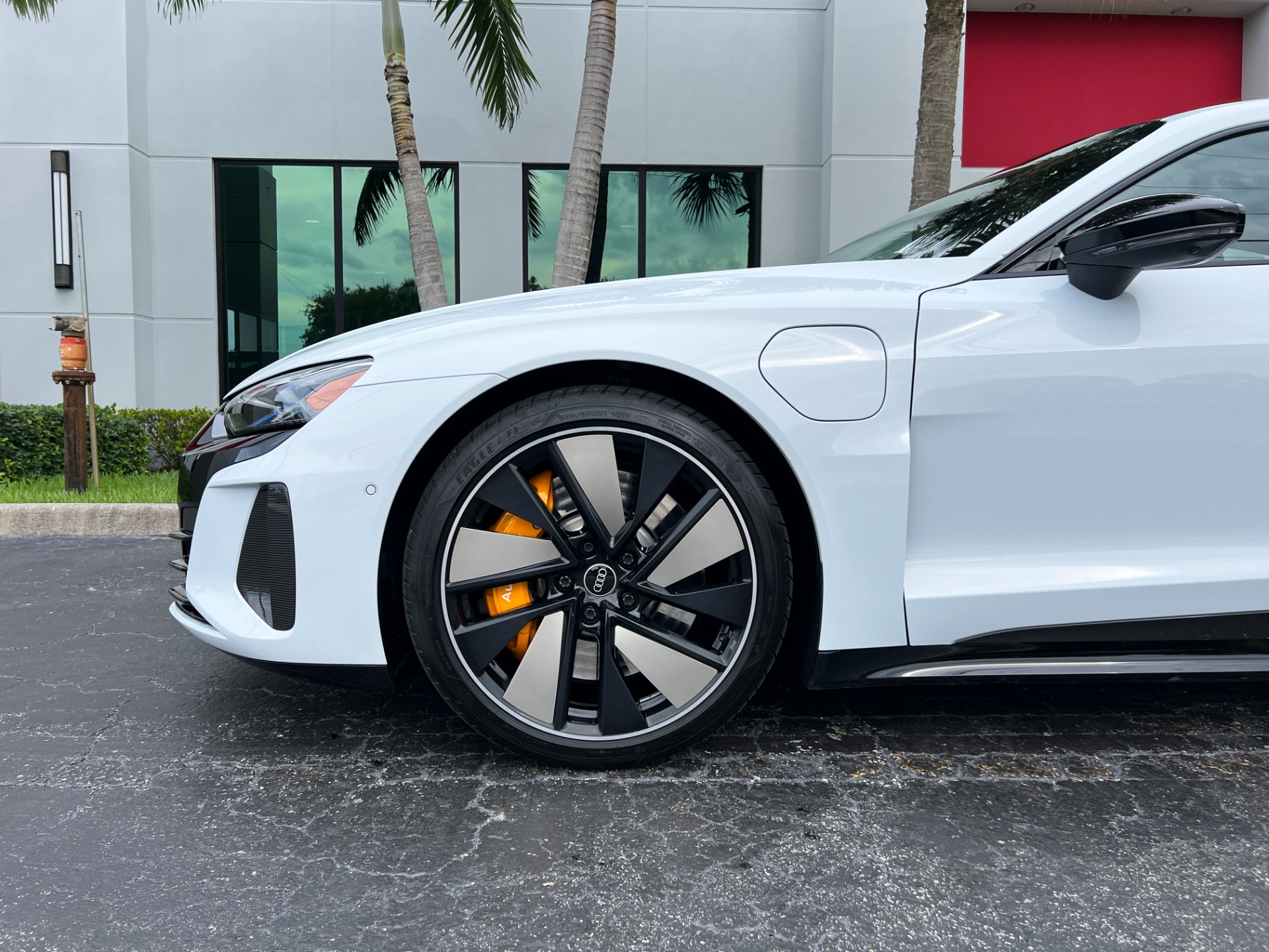 Used-2022-Audi-RS-e-tron-GT-quattro