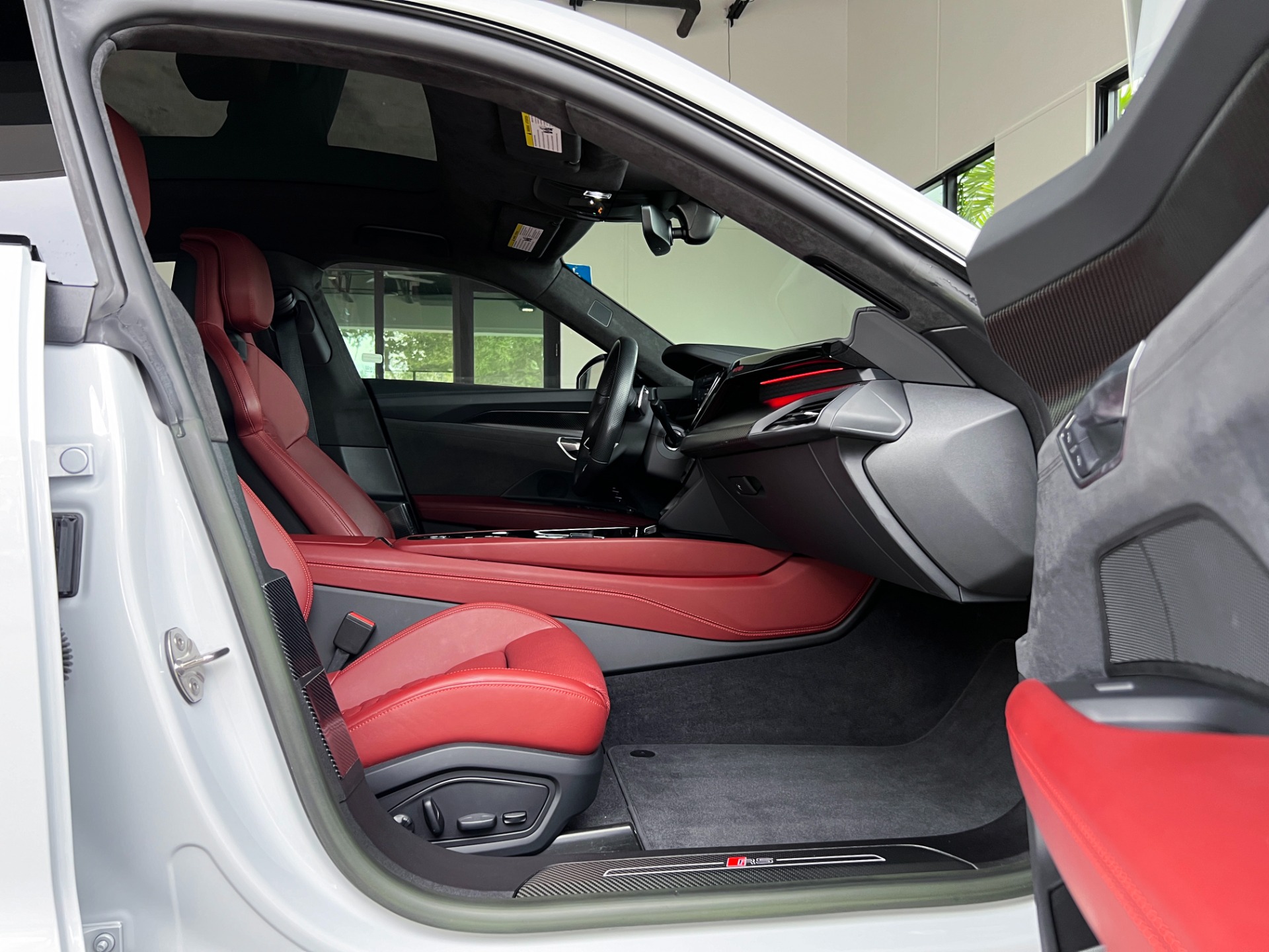 Used-2022-Audi-RS-e-tron-GT-quattro