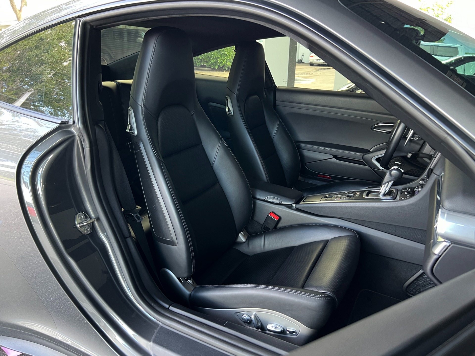 Used-2014-Porsche-911-Carrera-4S