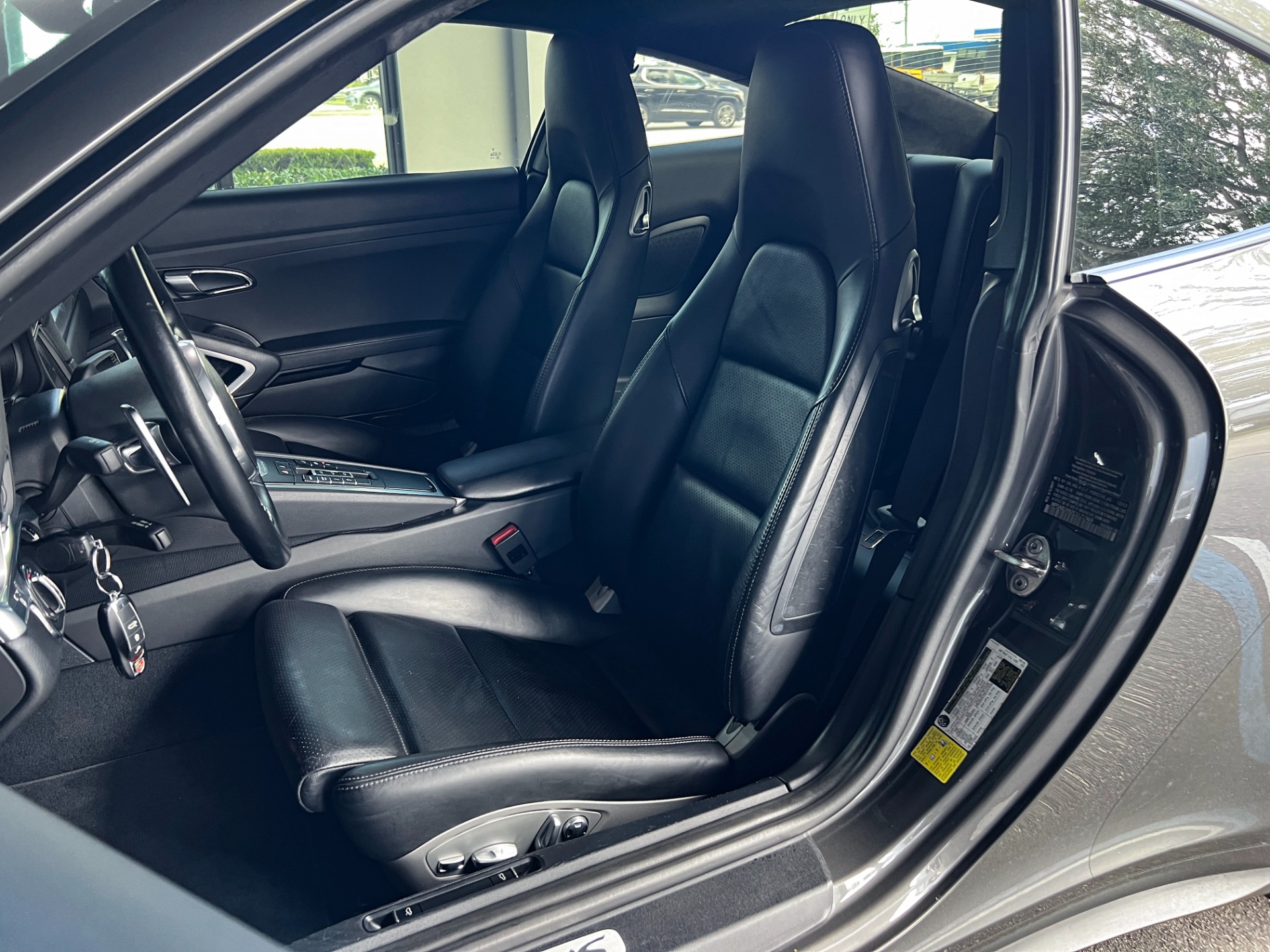 Used-2014-Porsche-911-Carrera-4S
