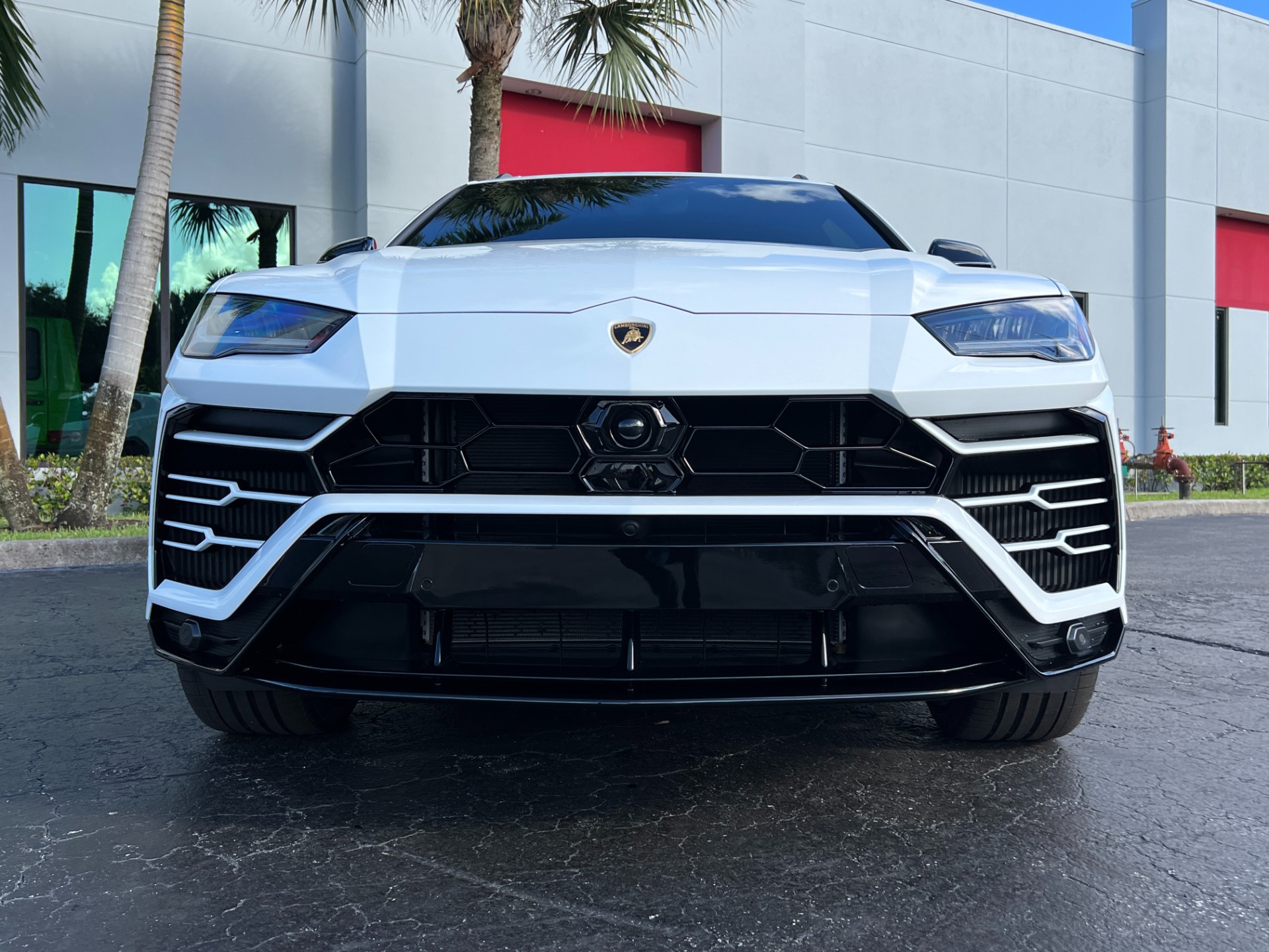 Used-2021-Lamborghini-Urus