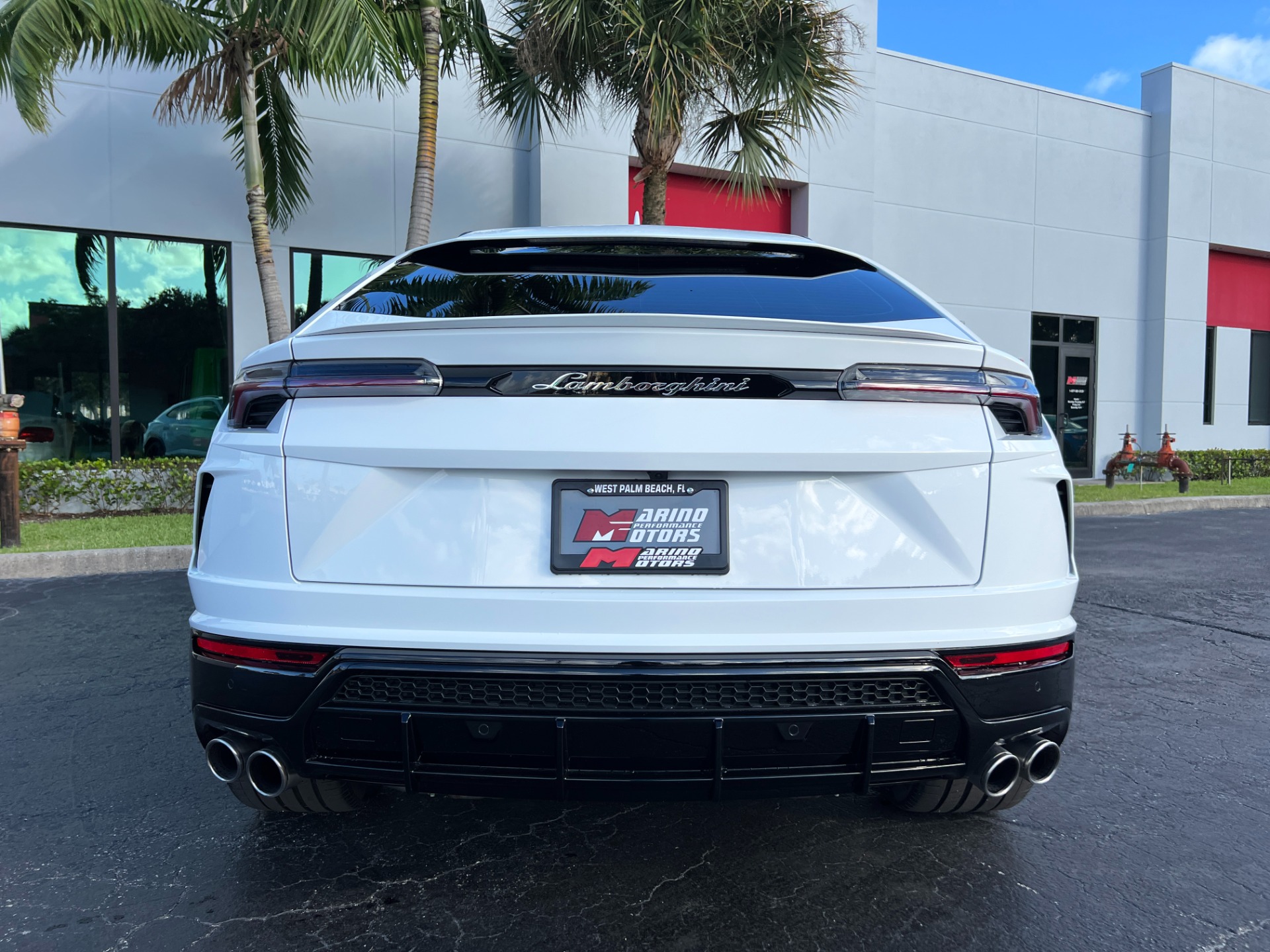 Used-2021-Lamborghini-Urus