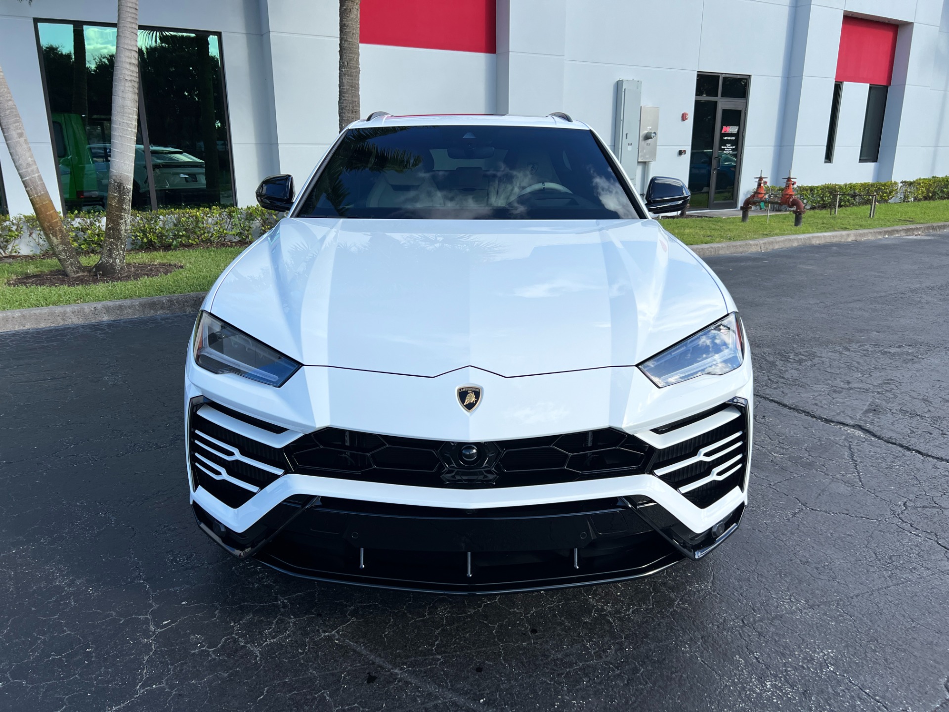 Used-2021-Lamborghini-Urus