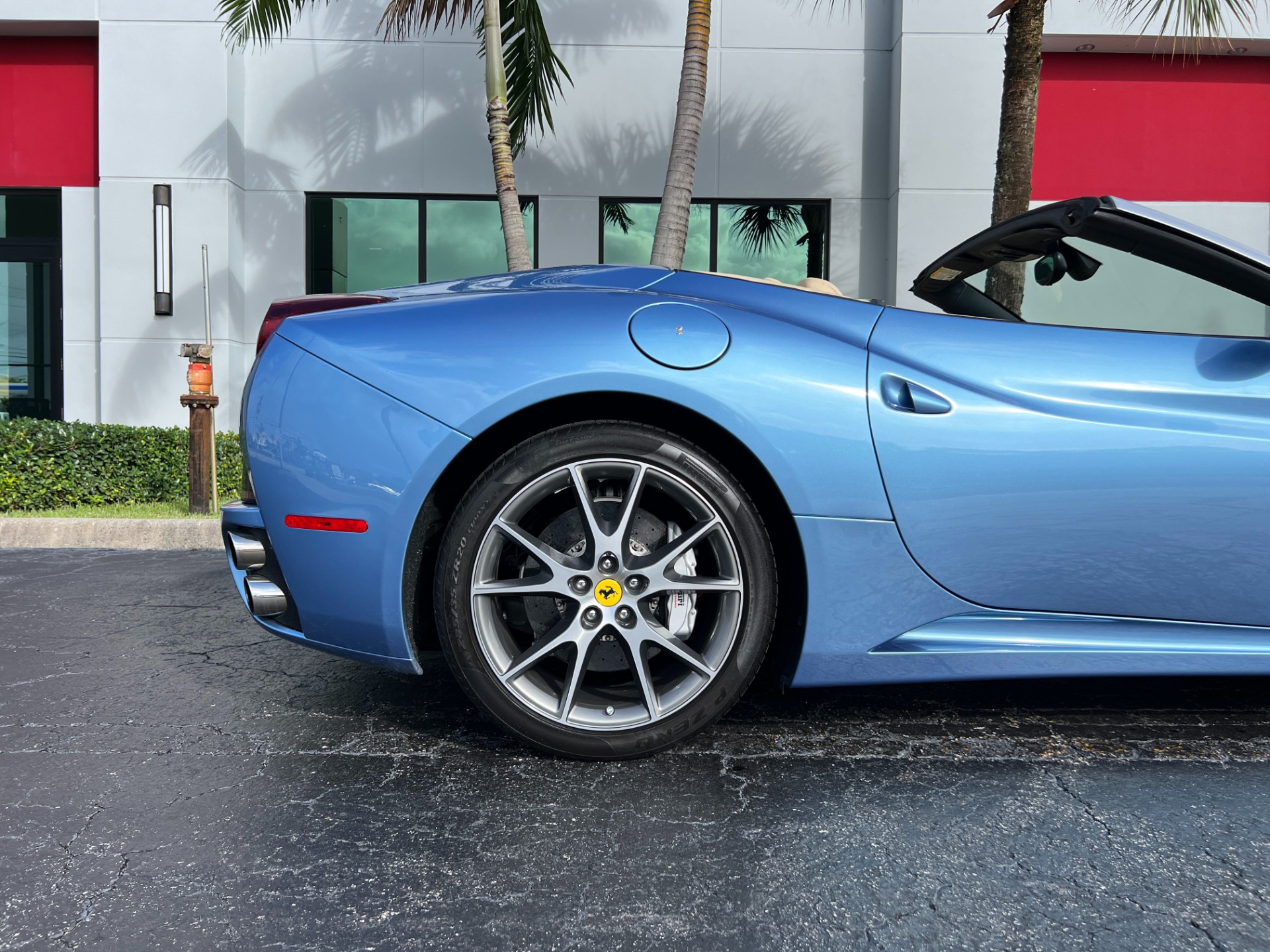 Used-2012-Ferrari-California