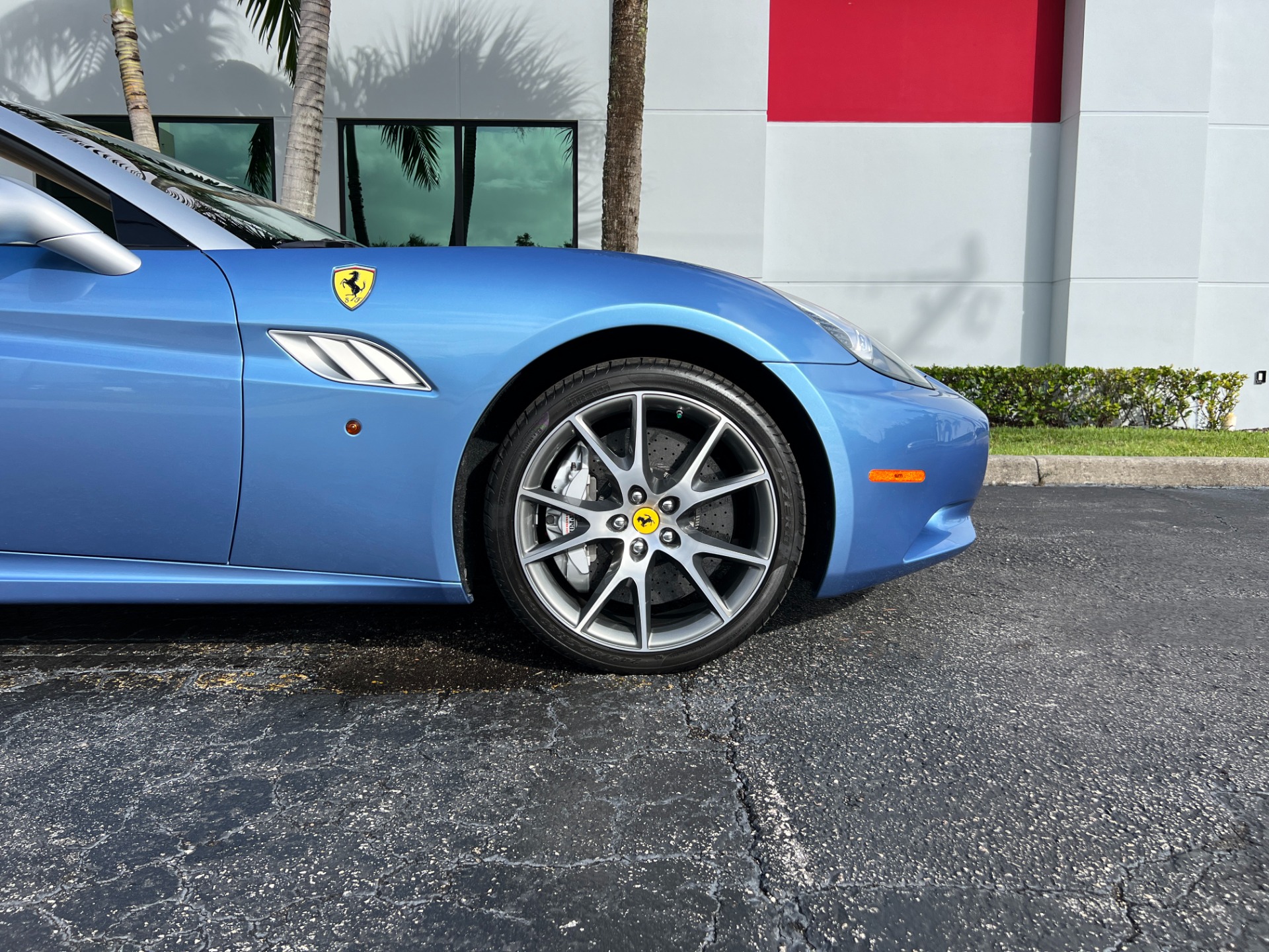 Used-2012-Ferrari-California