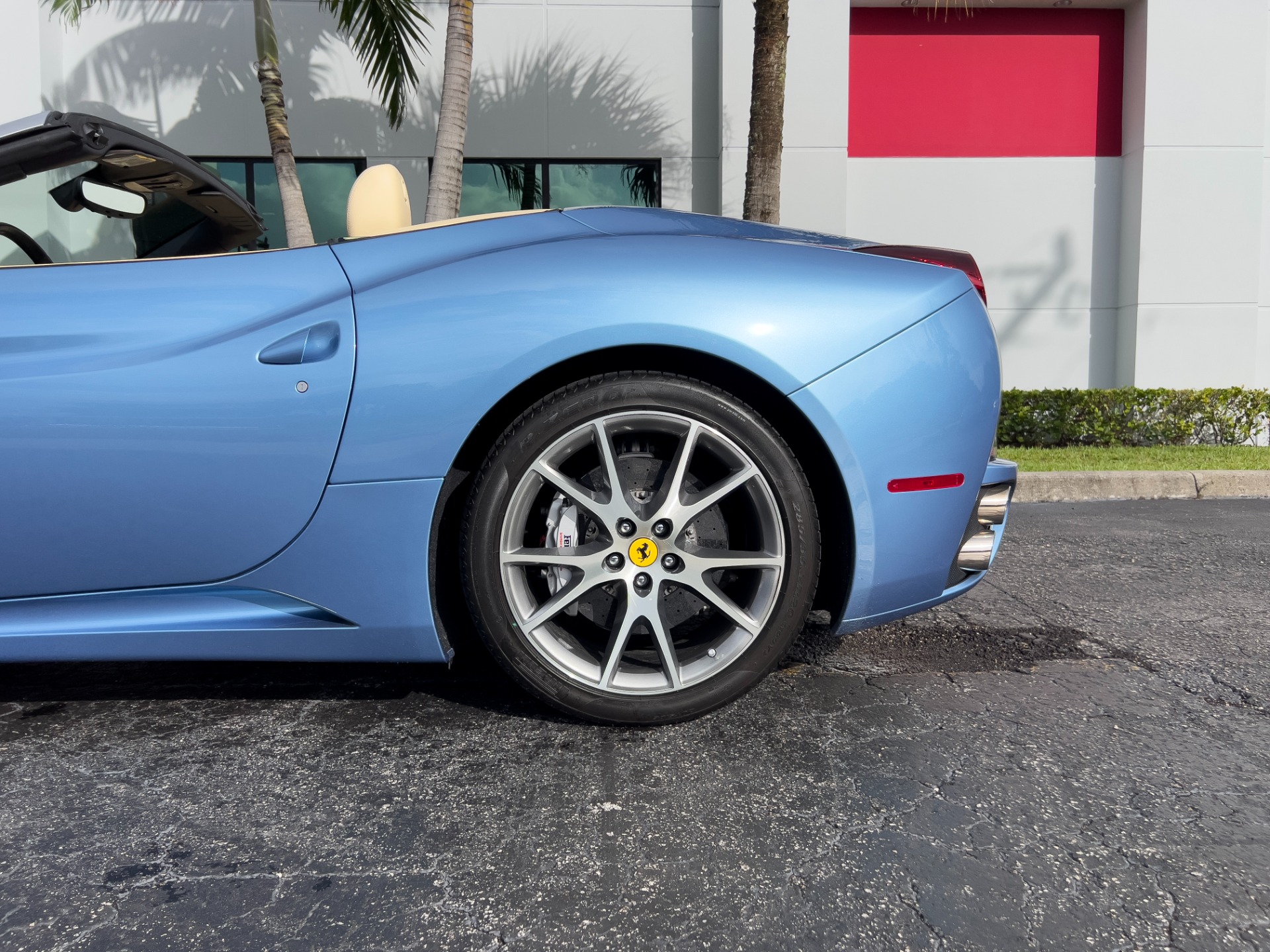 Used-2012-Ferrari-California