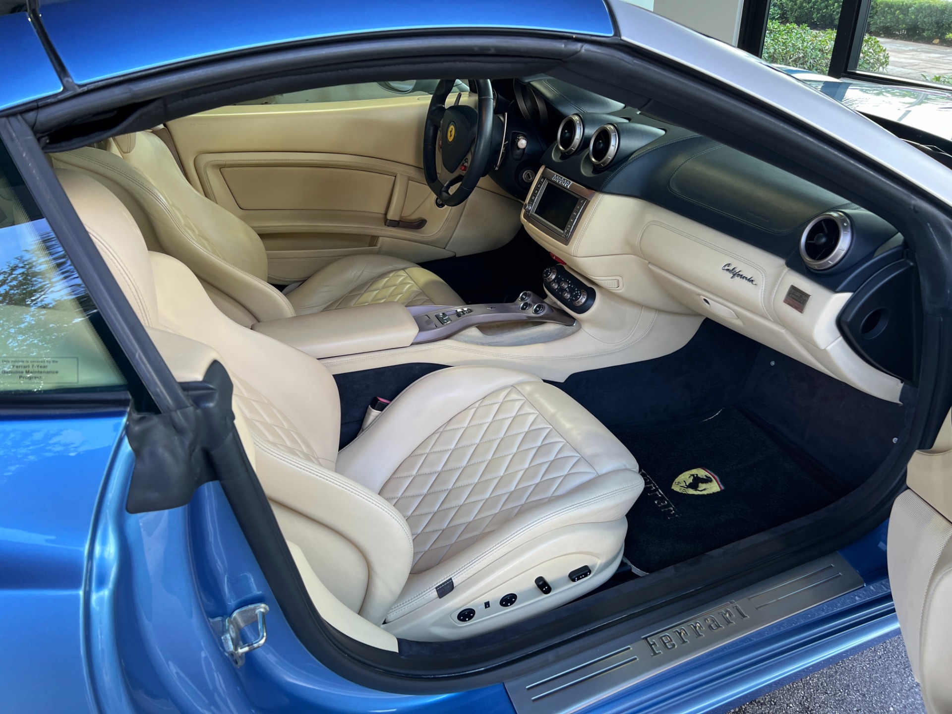Used-2012-Ferrari-California