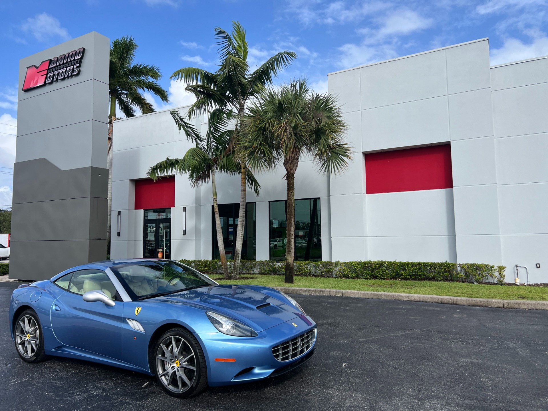 Used-2012-Ferrari-California