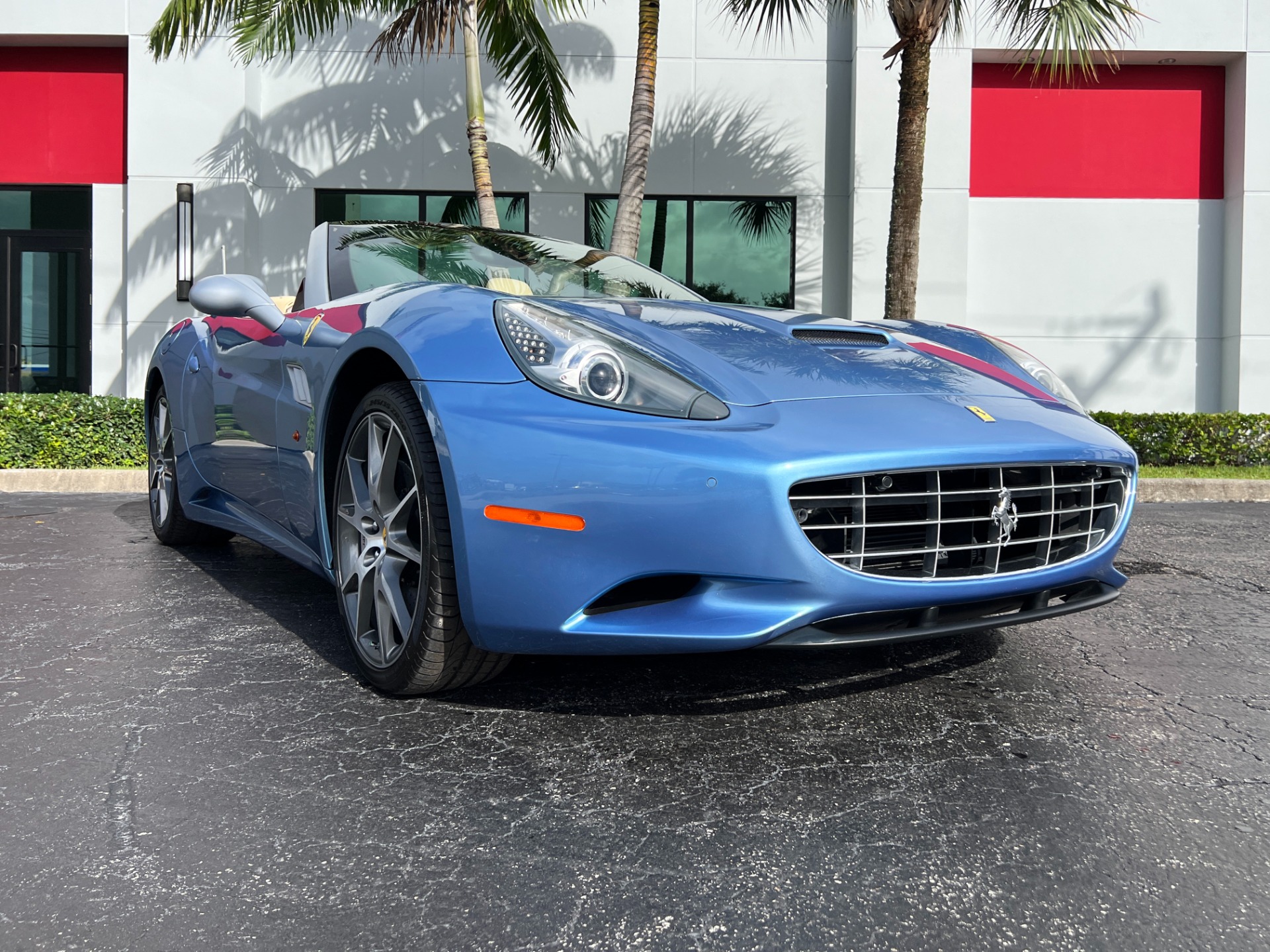 Used-2012-Ferrari-California