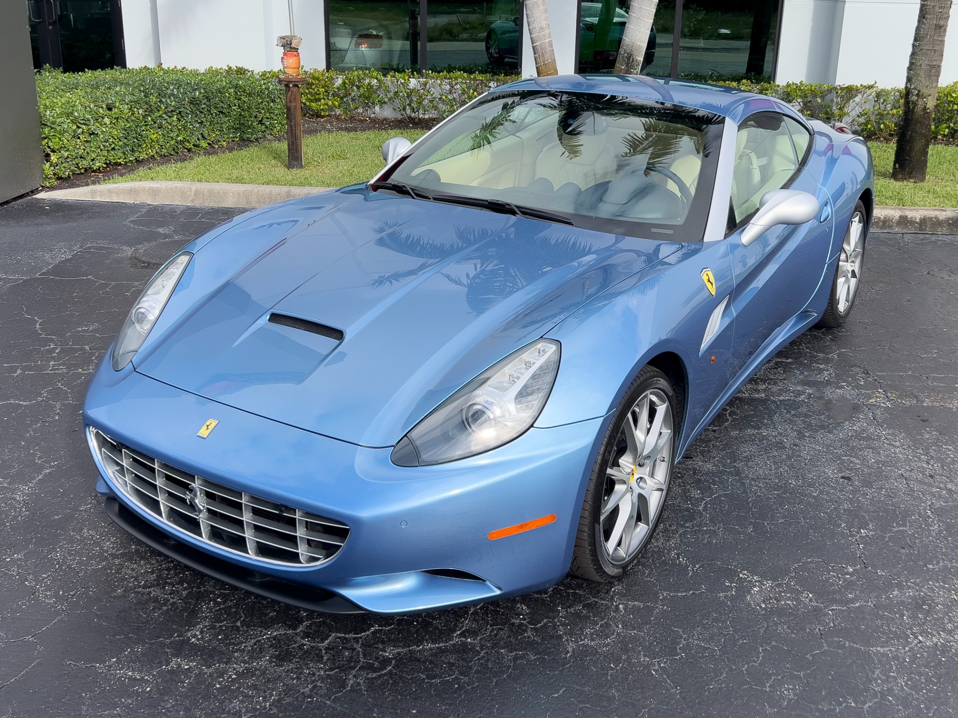 Used-2012-Ferrari-California