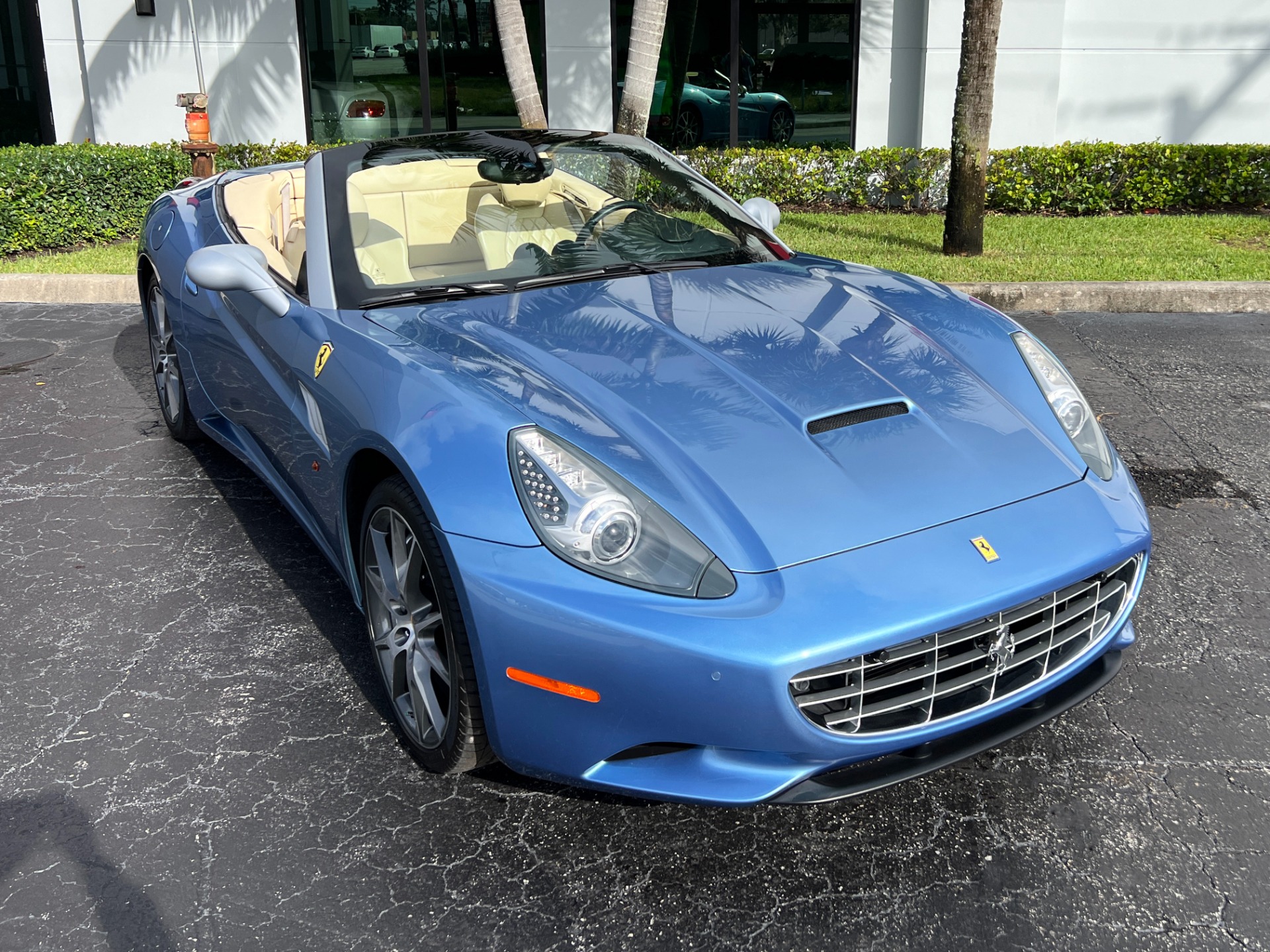 Used-2012-Ferrari-California