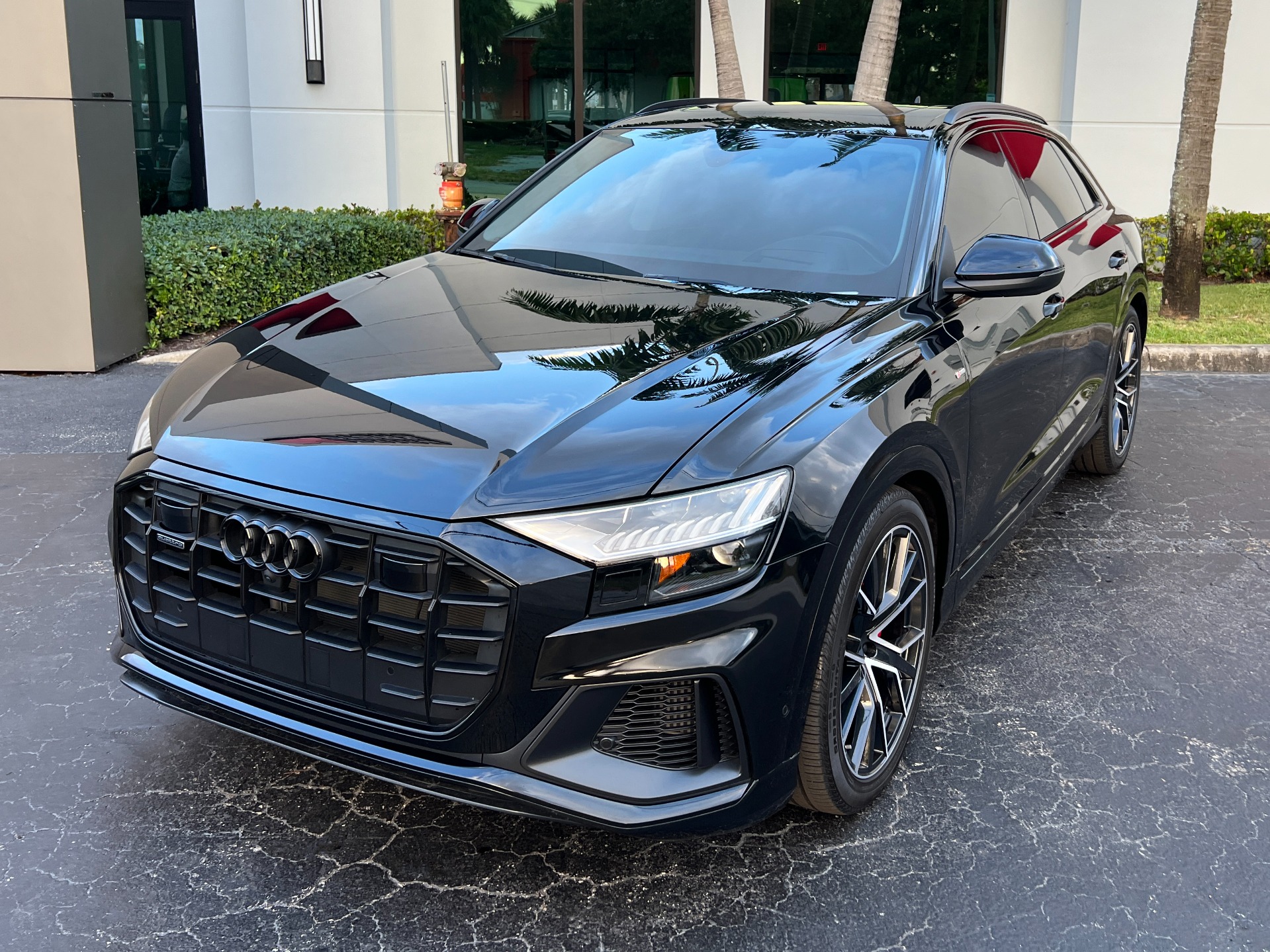 Used-2023-Audi-Q8-quattro-Prestige-55-TFSI