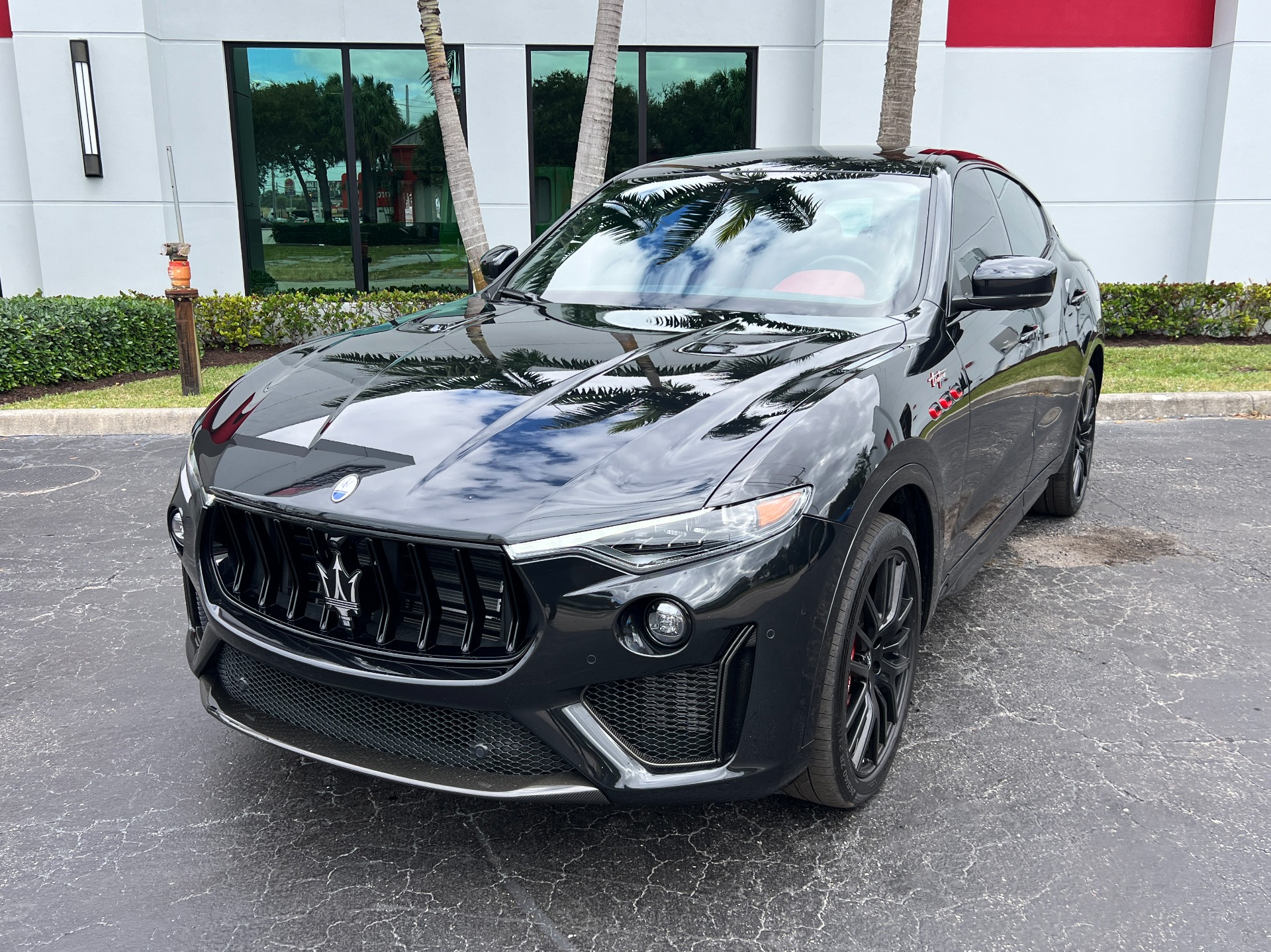 Used-2022-Maserati-Levante-Trofeo