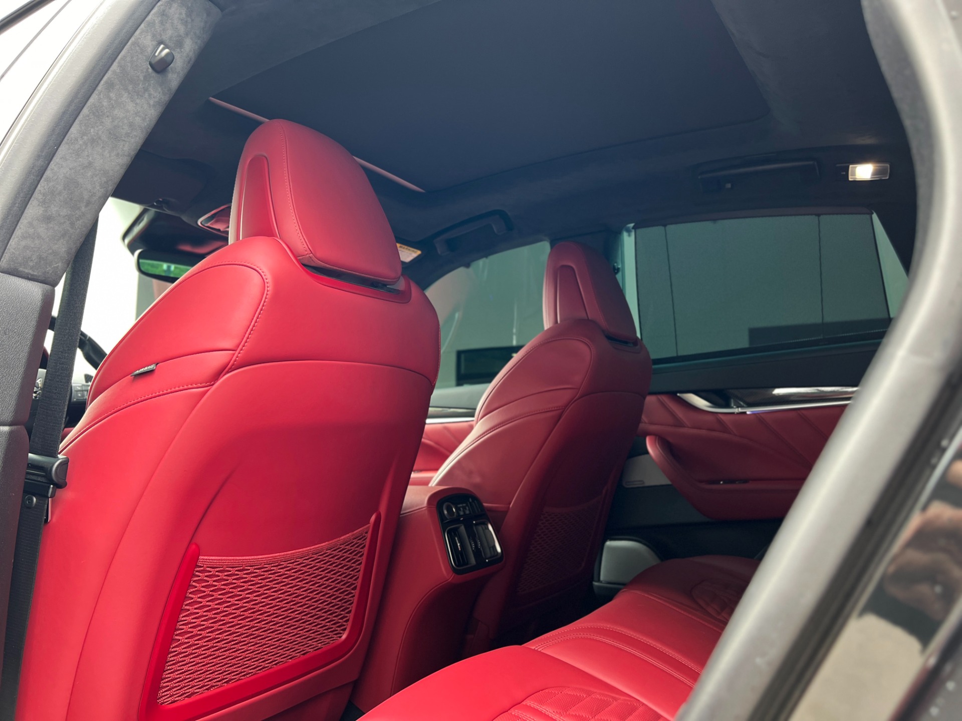 Used-2022-Maserati-Levante-Trofeo