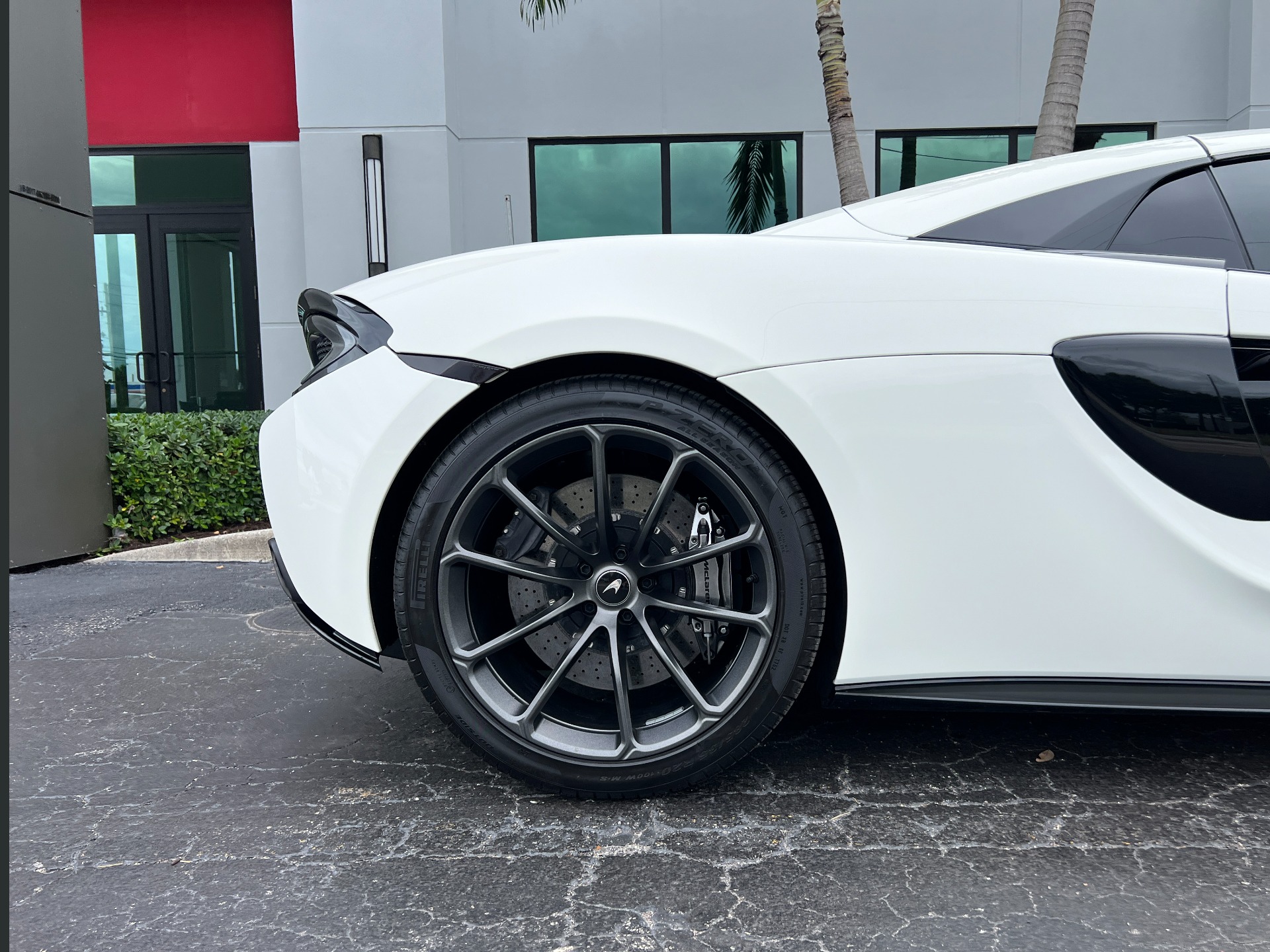 Used-2020-McLaren-570S-Spider