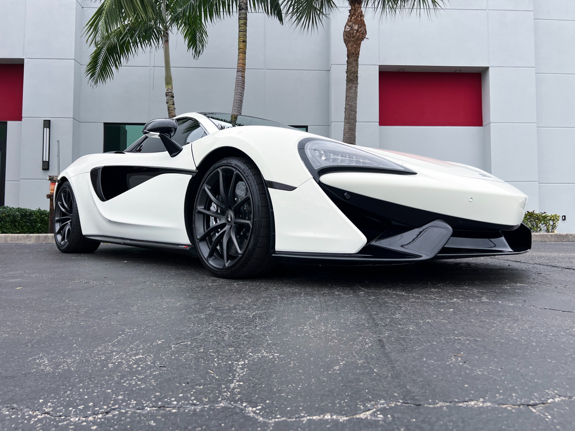 Used-2020-McLaren-570S-Spider