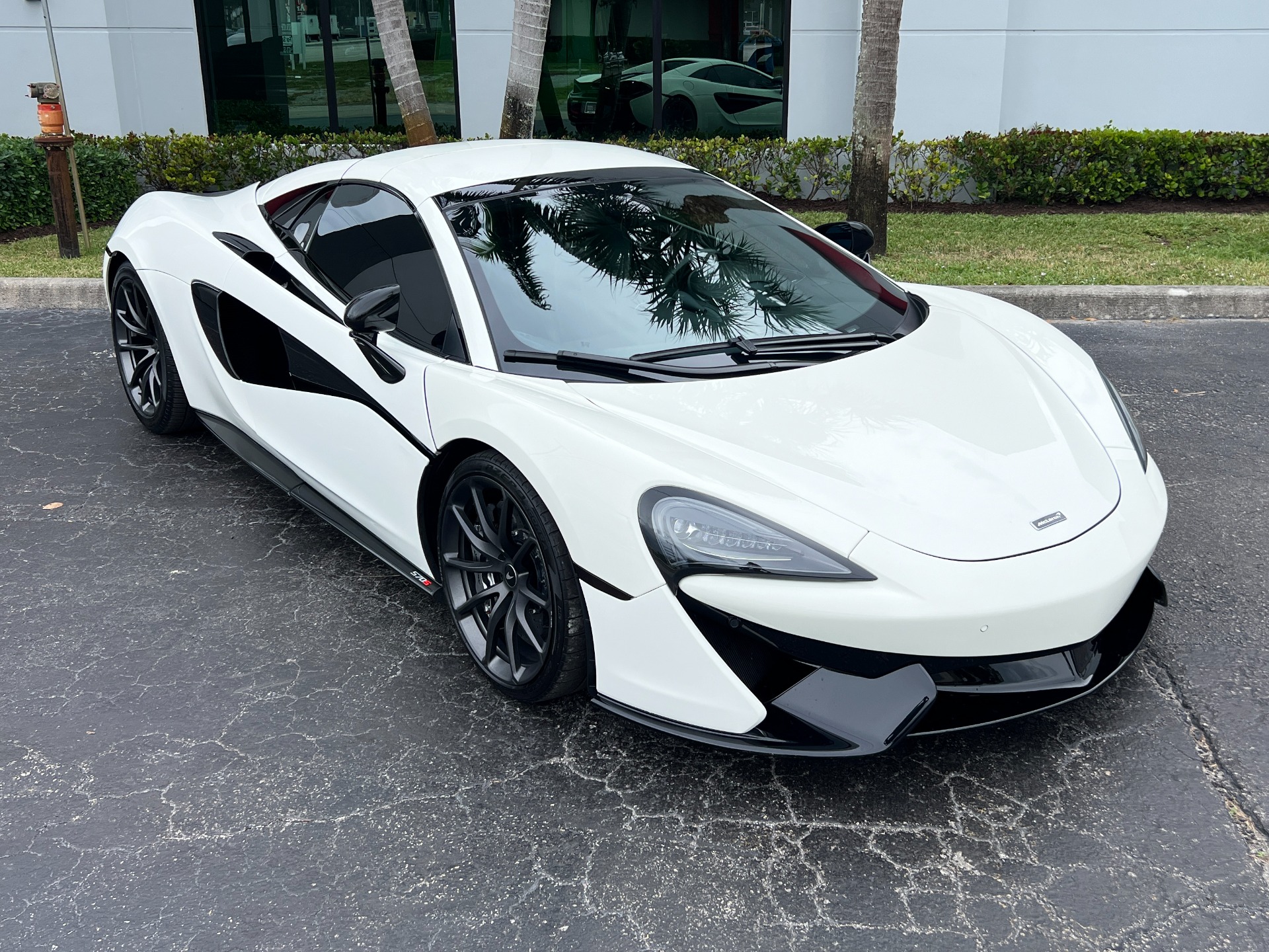 Used-2020-McLaren-570S-Spider