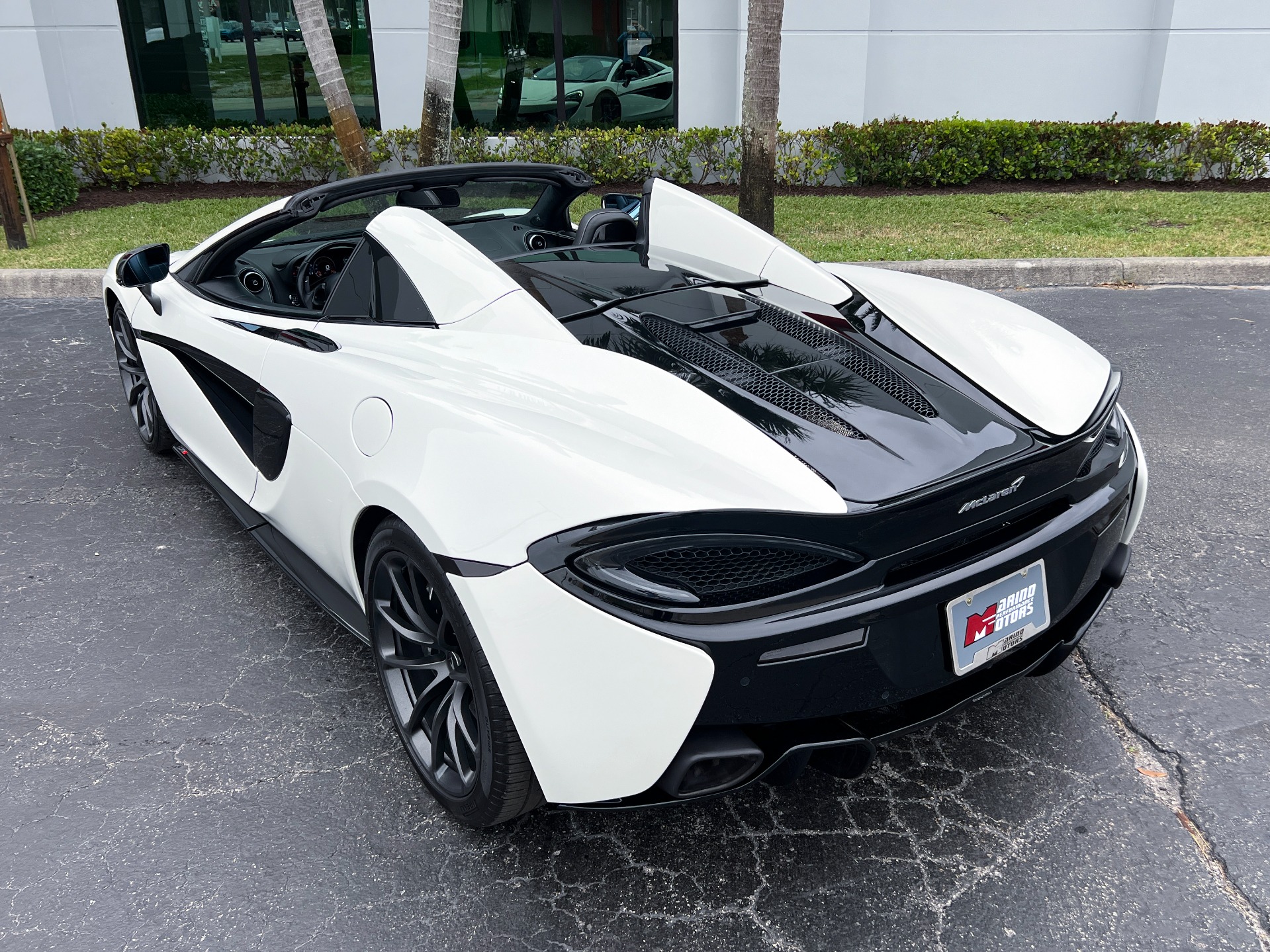 Used-2020-McLaren-570S-Spider