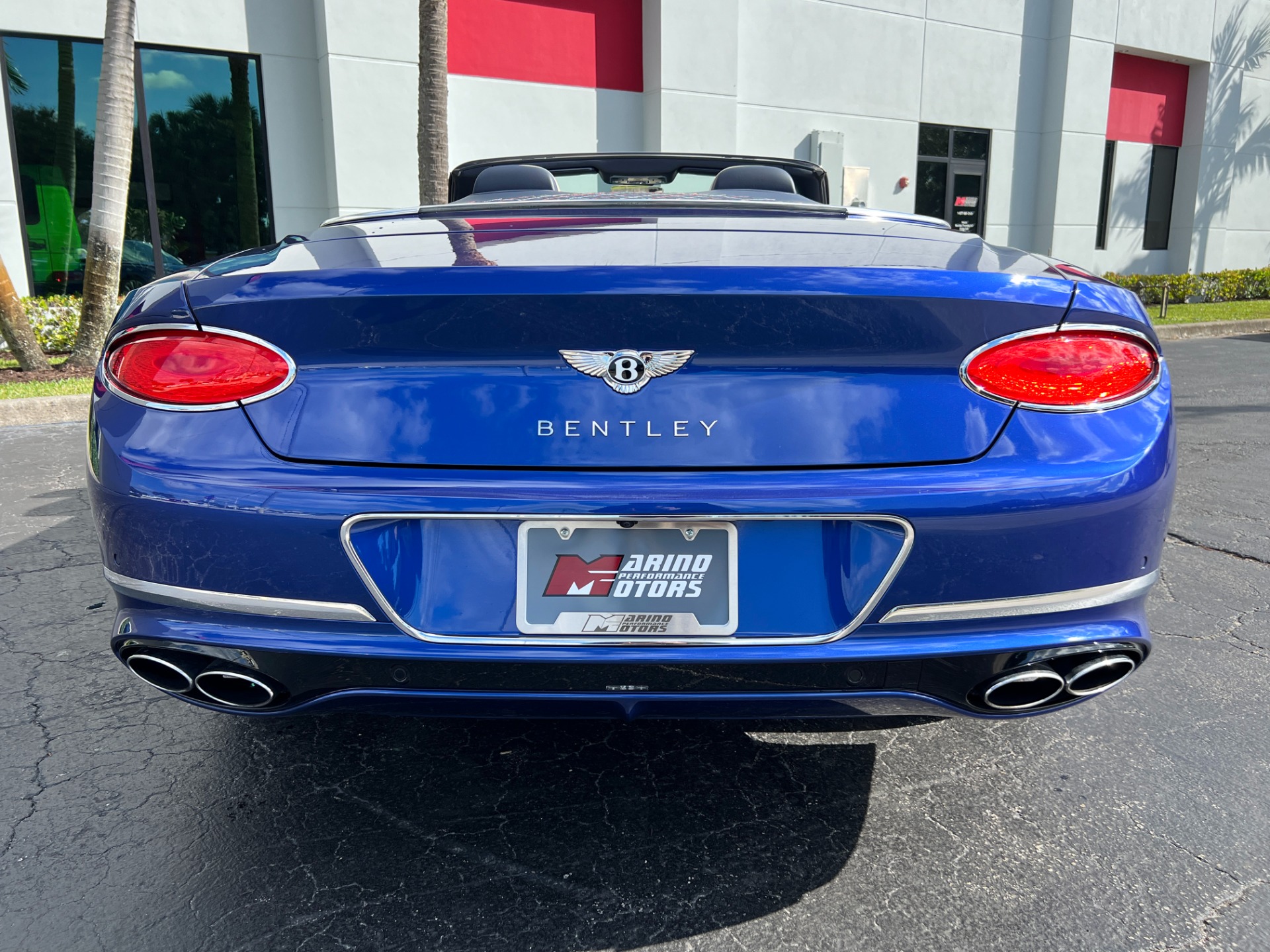 Used-2022-Bentley-Continental-GTC-V8