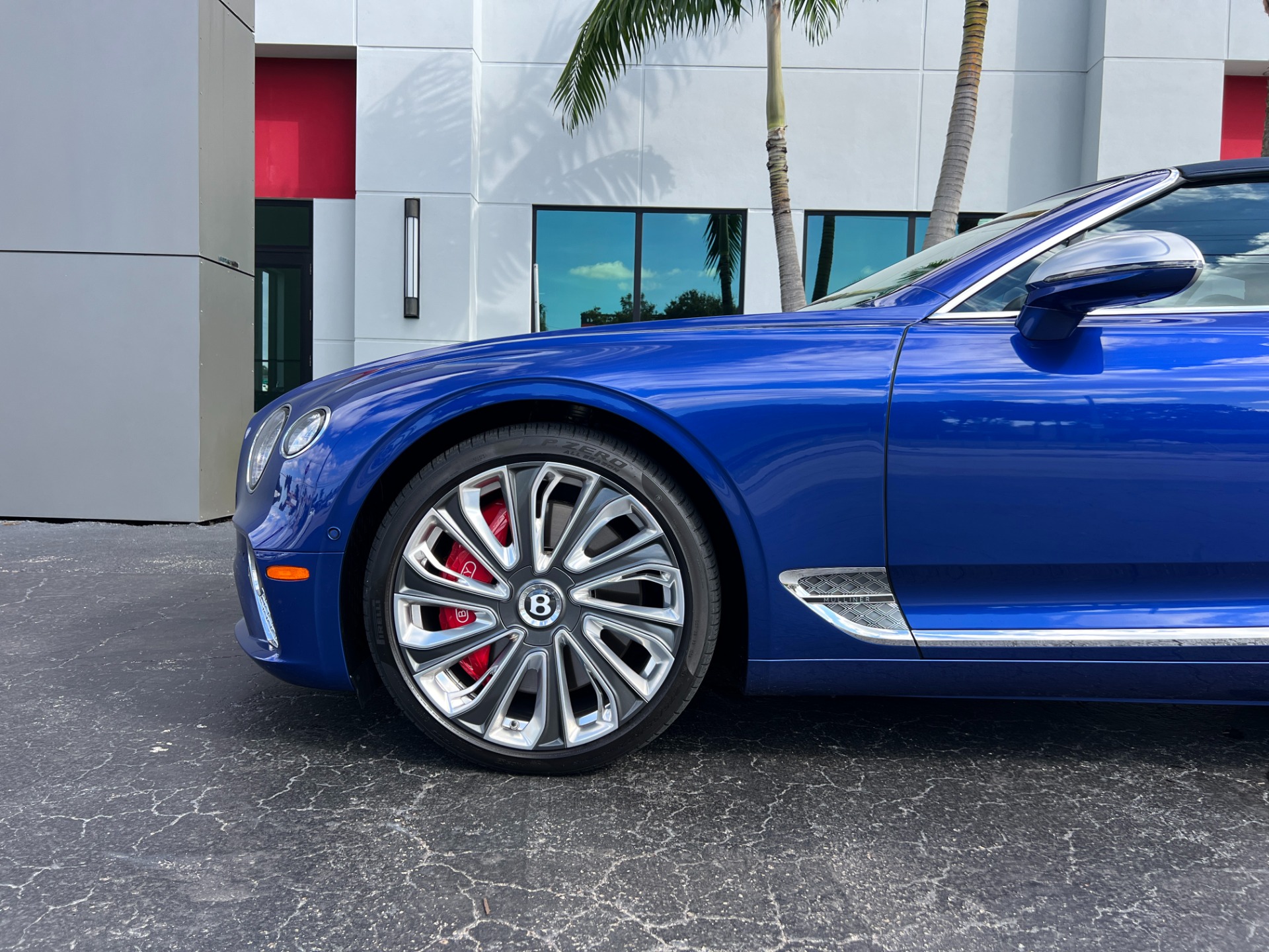Used-2022-Bentley-Continental-GTC-V8