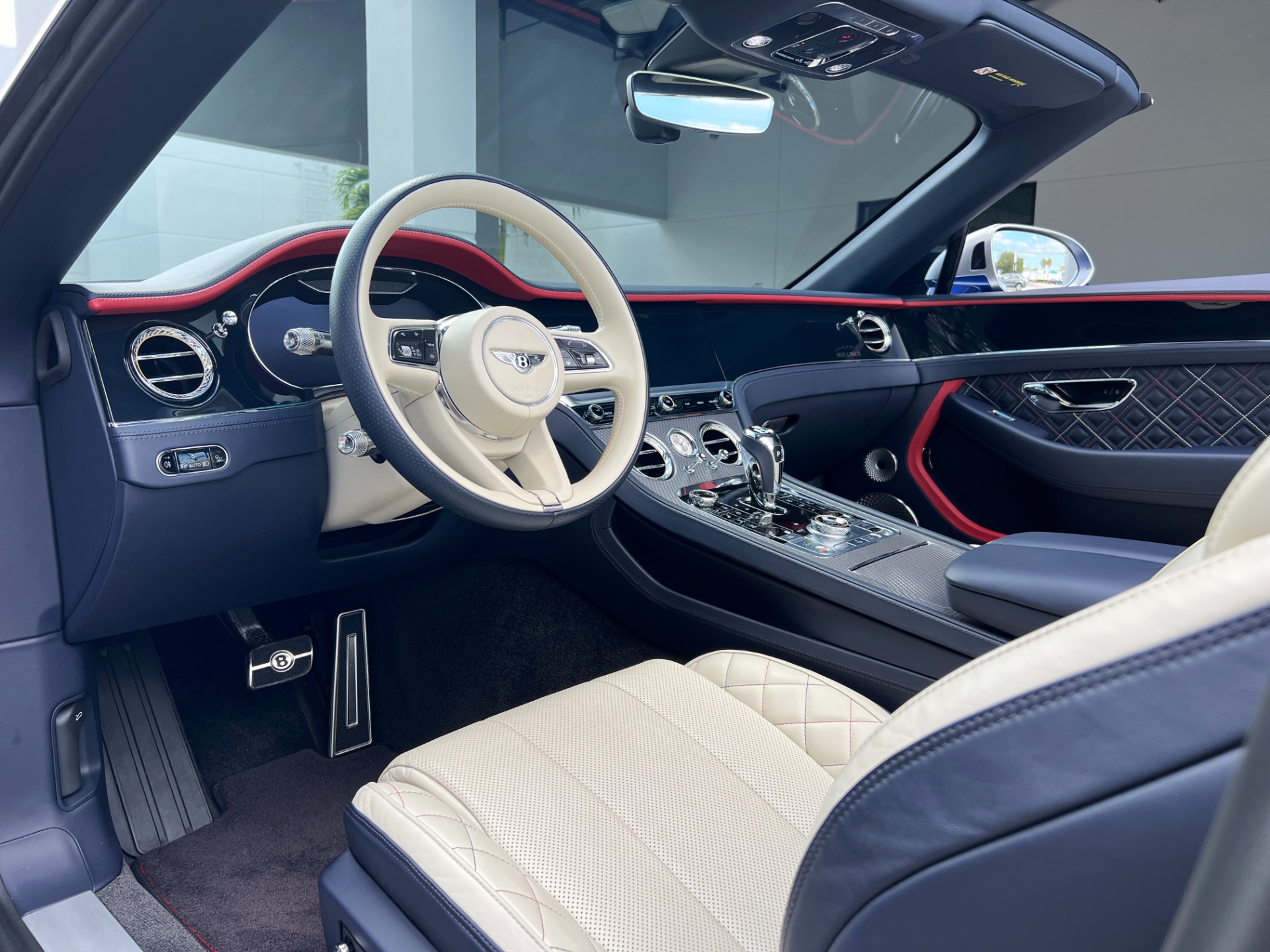 Used-2022-Bentley-Continental-GTC-V8
