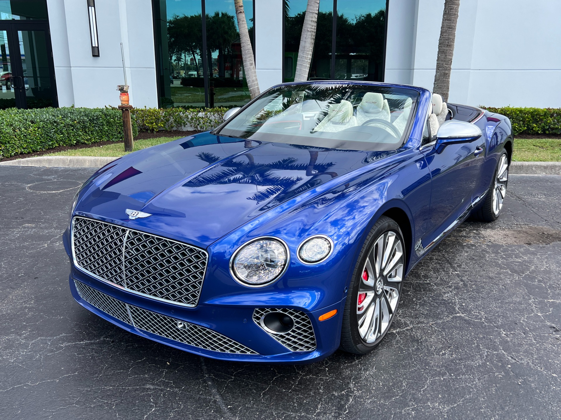 Used-2022-Bentley-Continental-GTC-V8