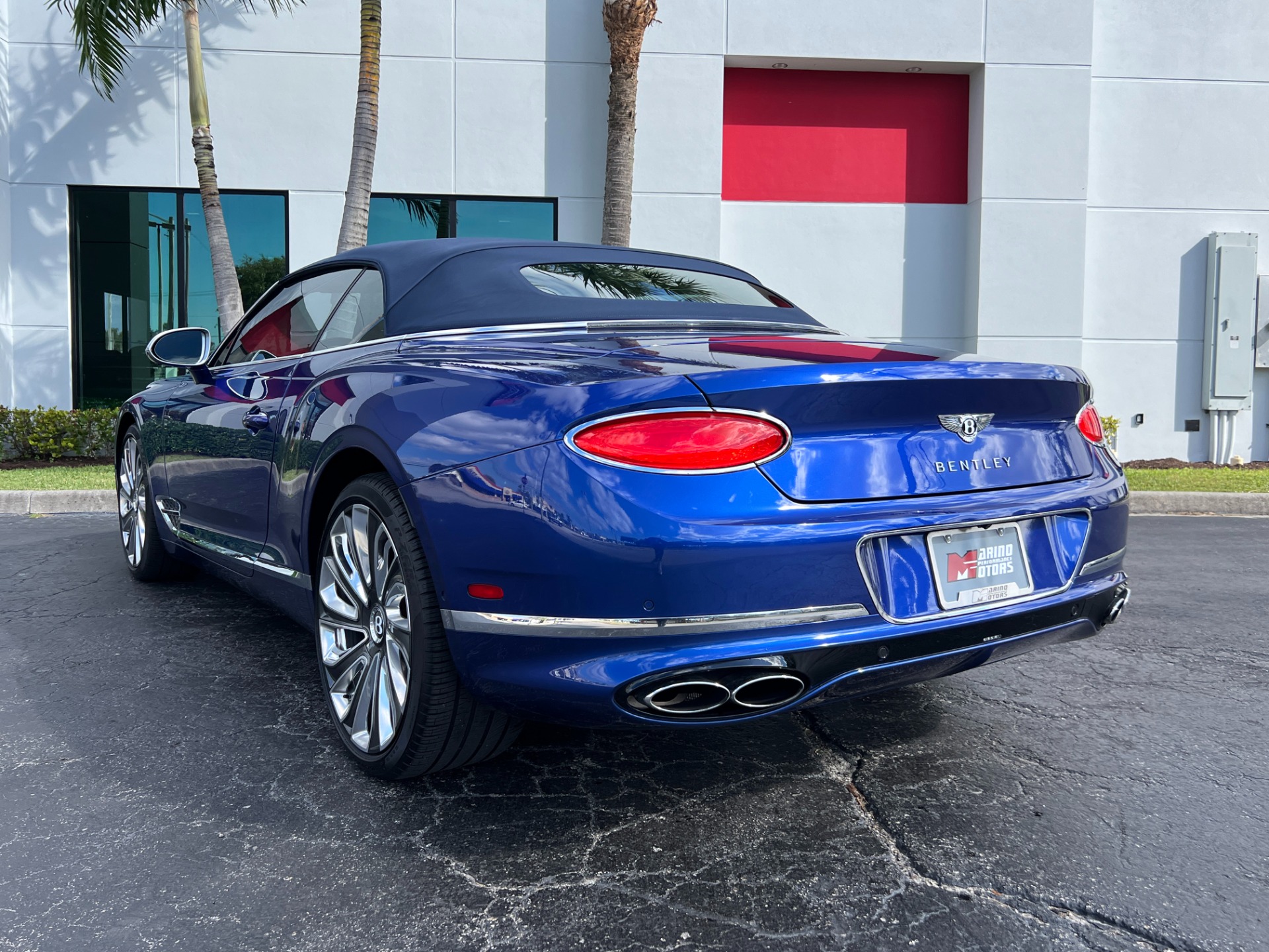 Used-2022-Bentley-Continental-GTC-V8