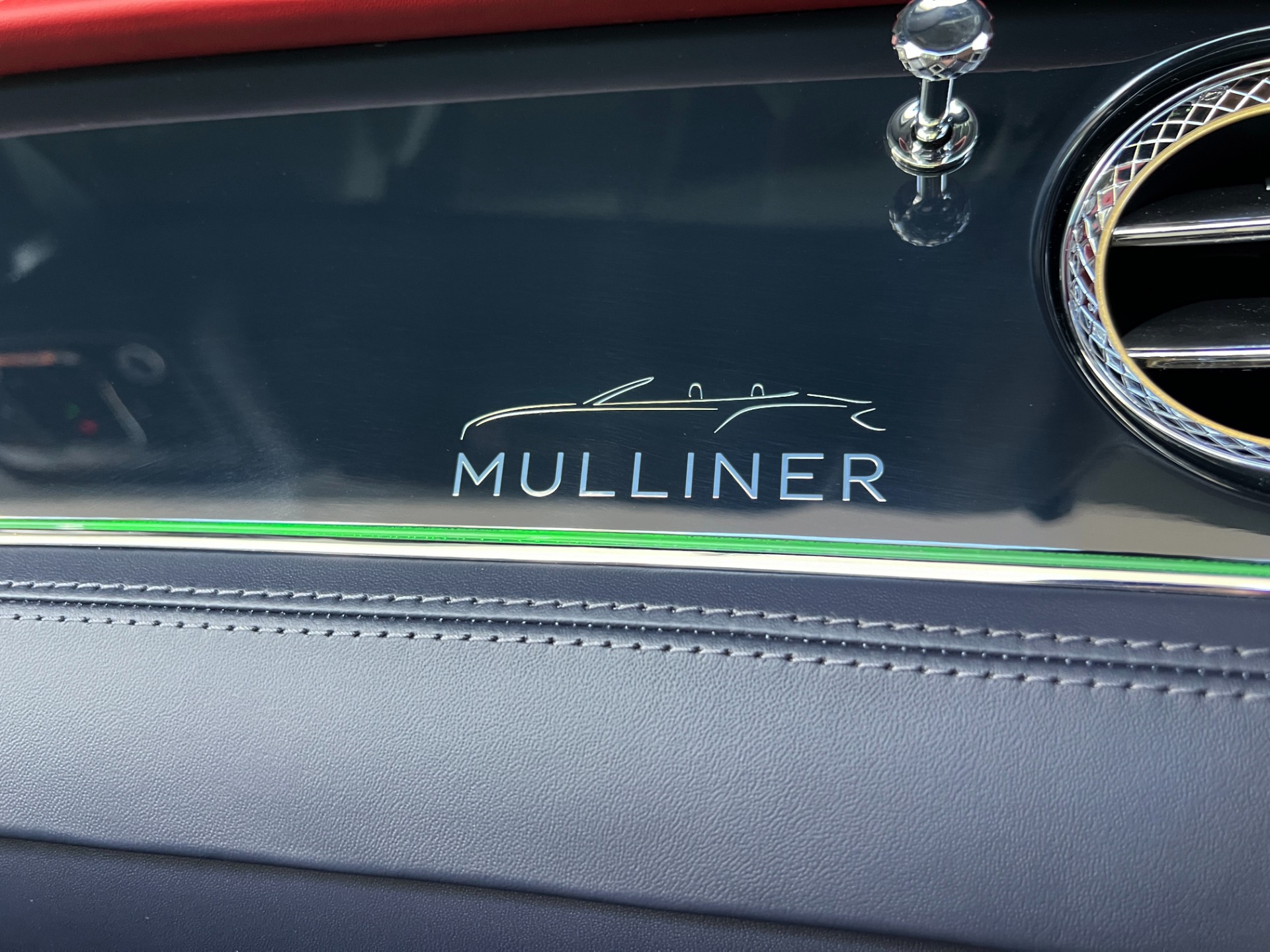 Used-2022-Bentley-Continental-GTC-V8