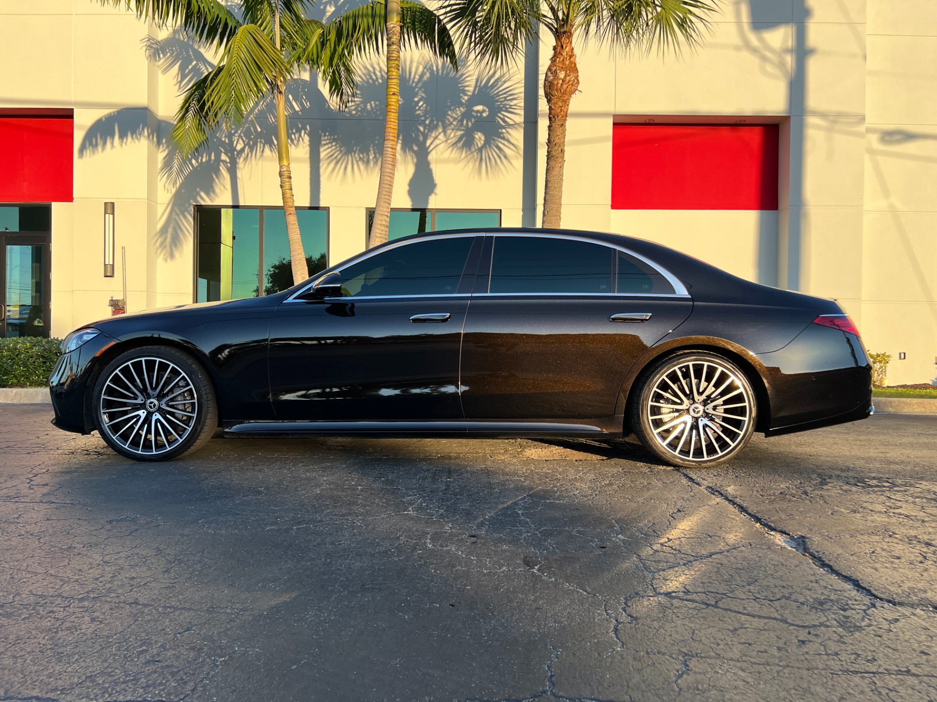 Used-2022-Mercedes-Benz-S-Class-S-580-4MATIC