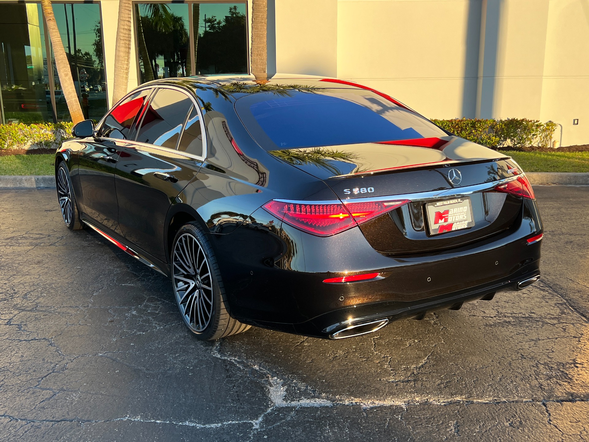 Used-2022-Mercedes-Benz-S-Class-S-580-4MATIC