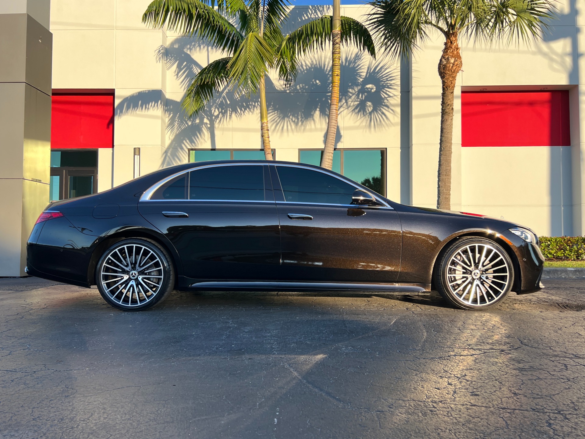 Used-2022-Mercedes-Benz-S-Class-S-580-4MATIC