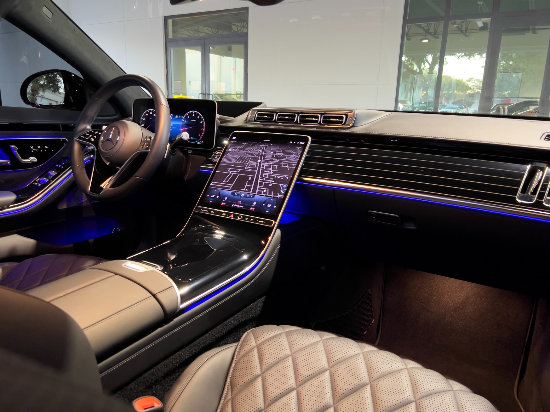 Used-2022-Mercedes-Benz-S-Class-S-580-4MATIC
